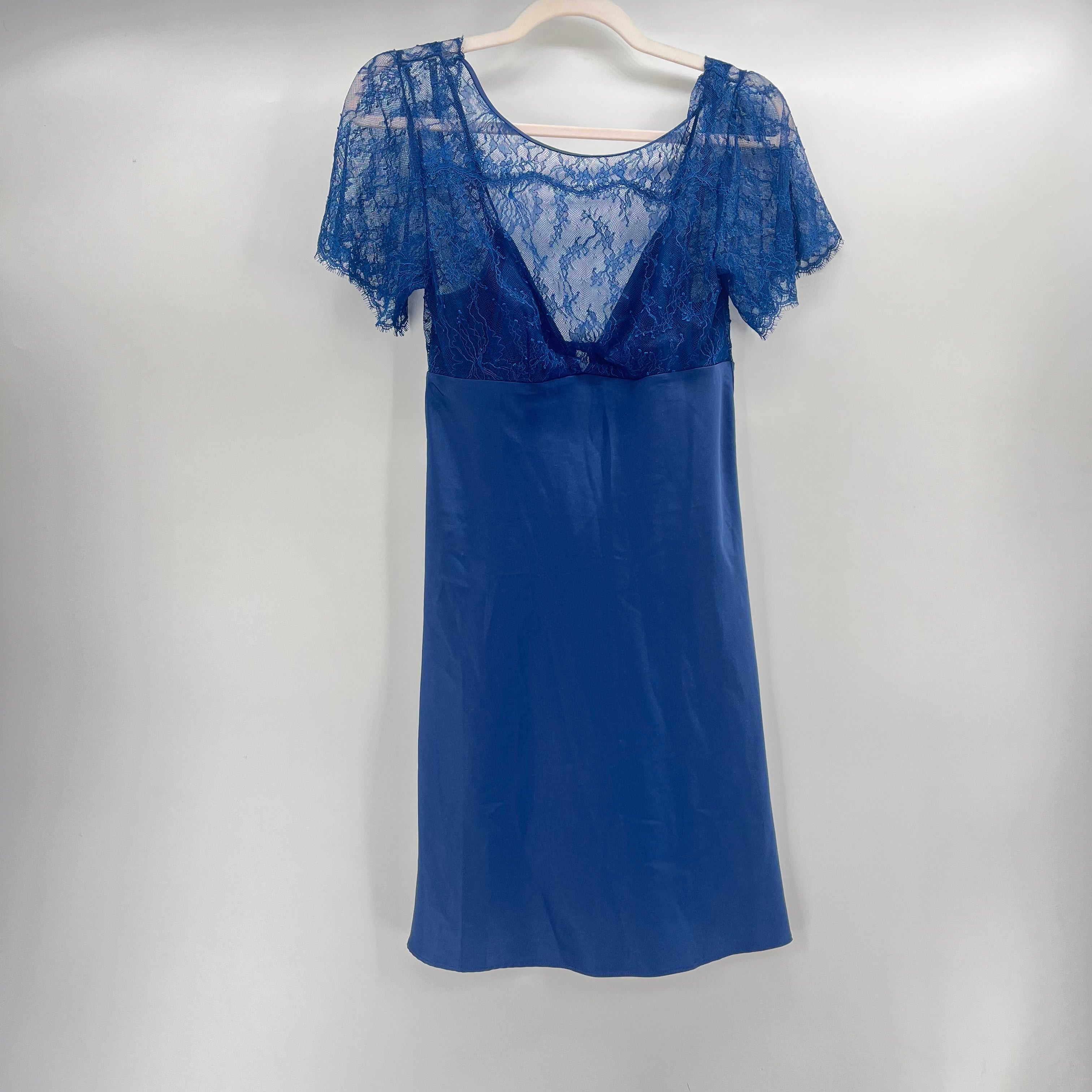 Nuisette RougeGorge Bleu