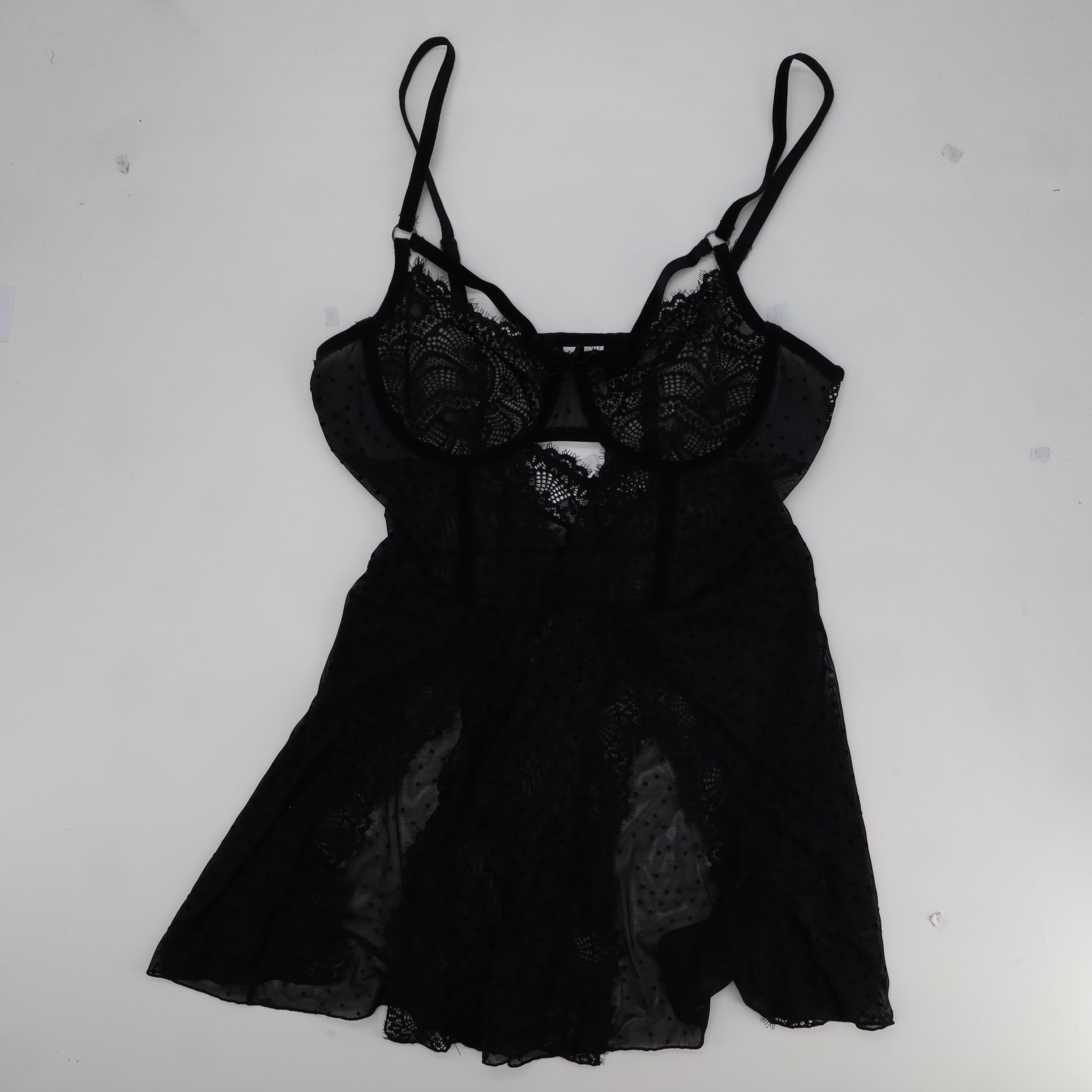 Nuisette RougeGorge Noir