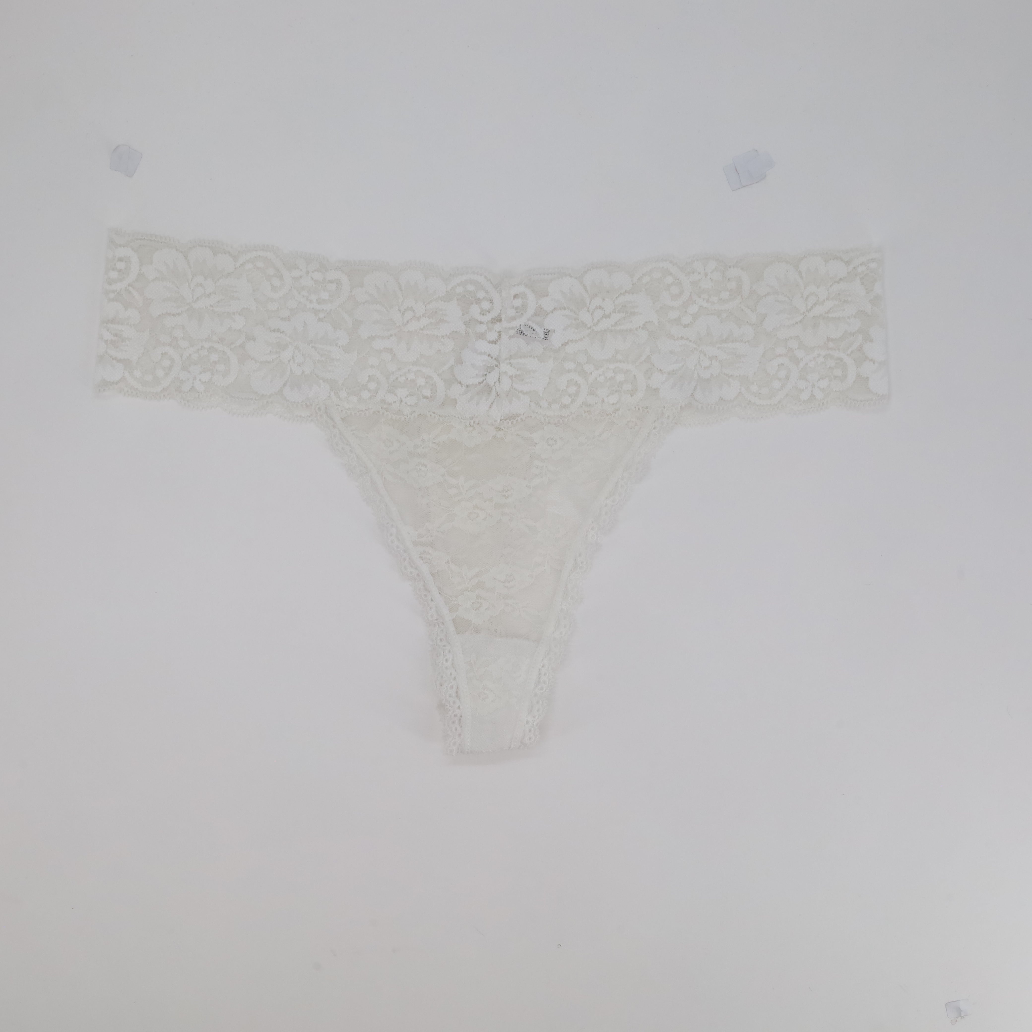 String Blanc