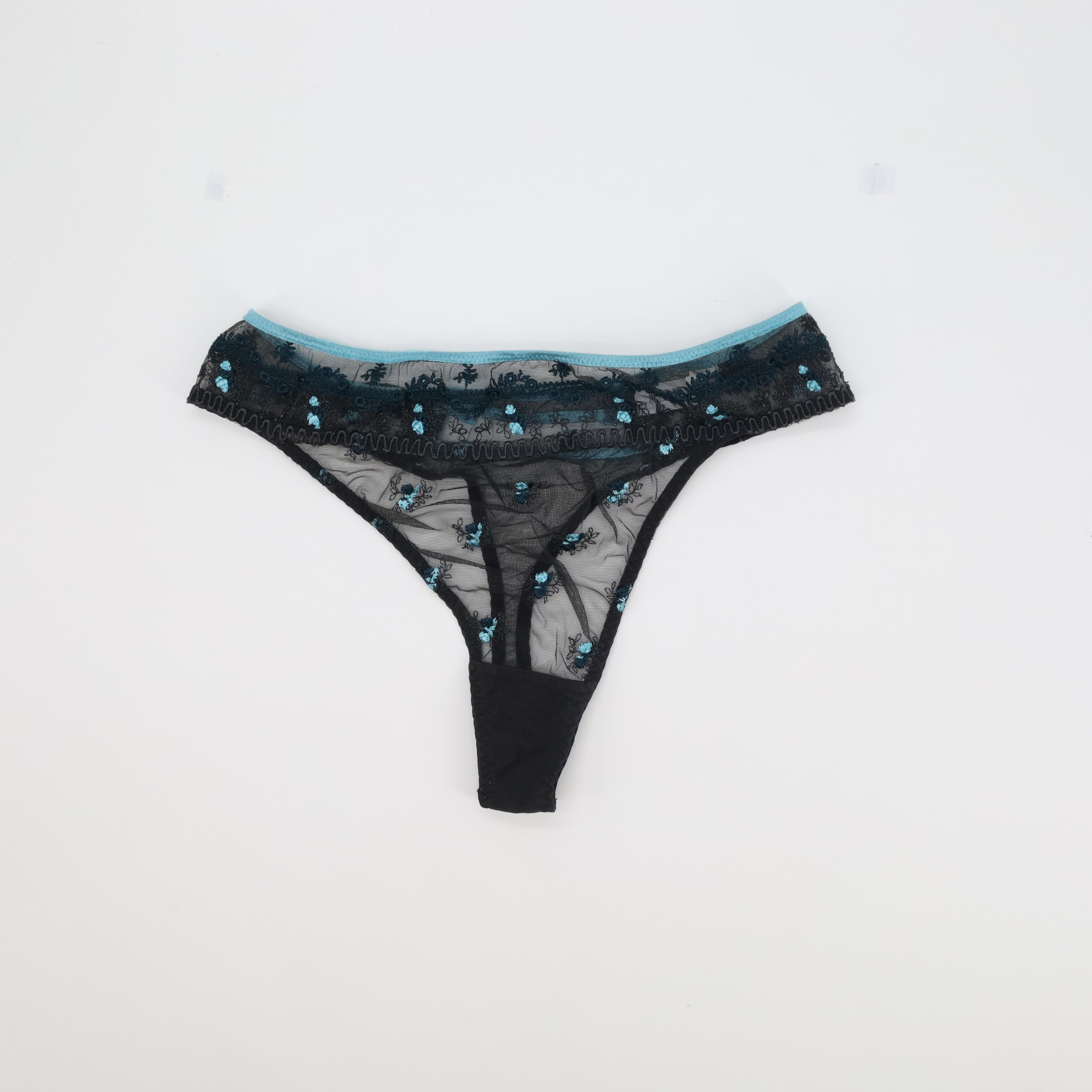 String Allande Noir