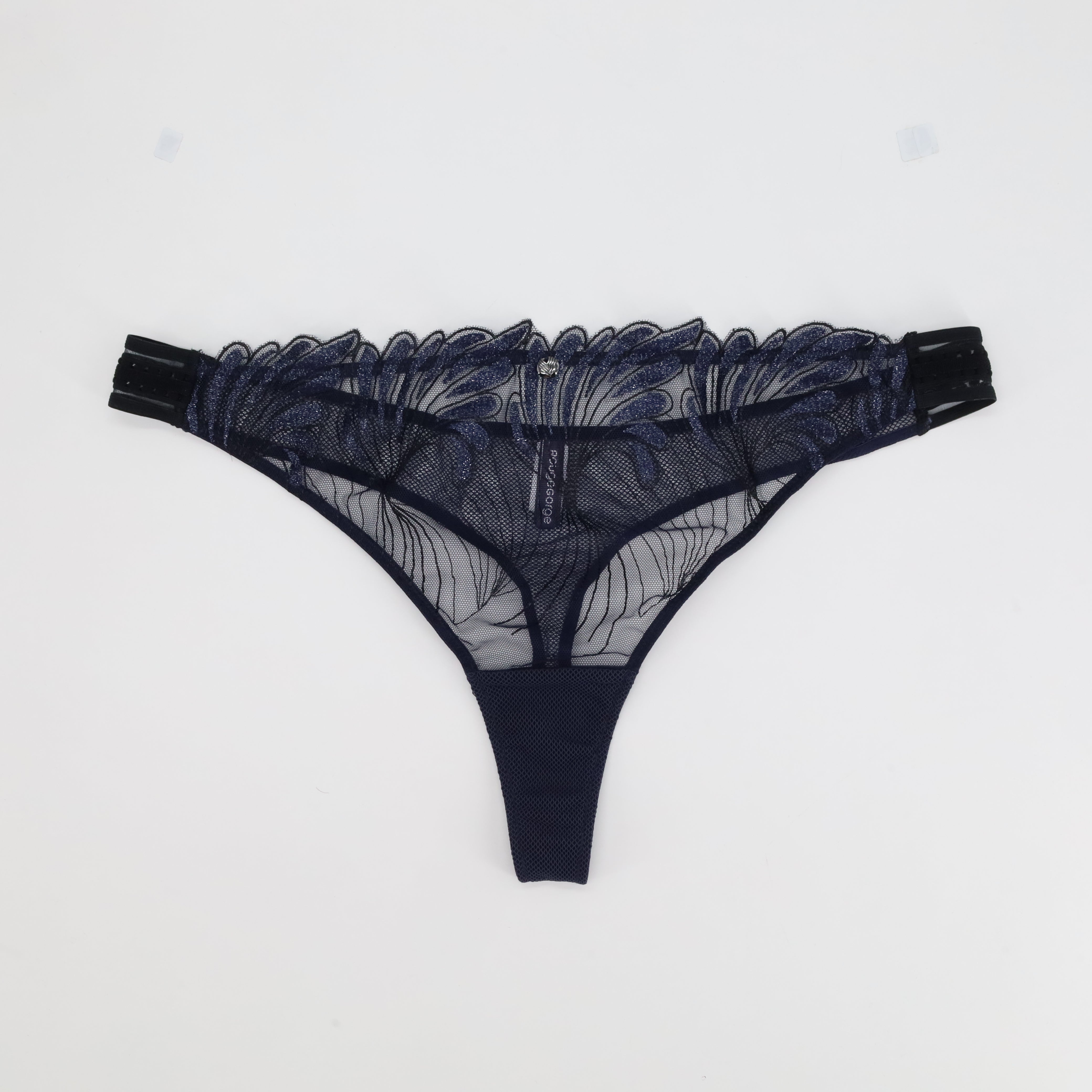 String RougeGorge Bleu