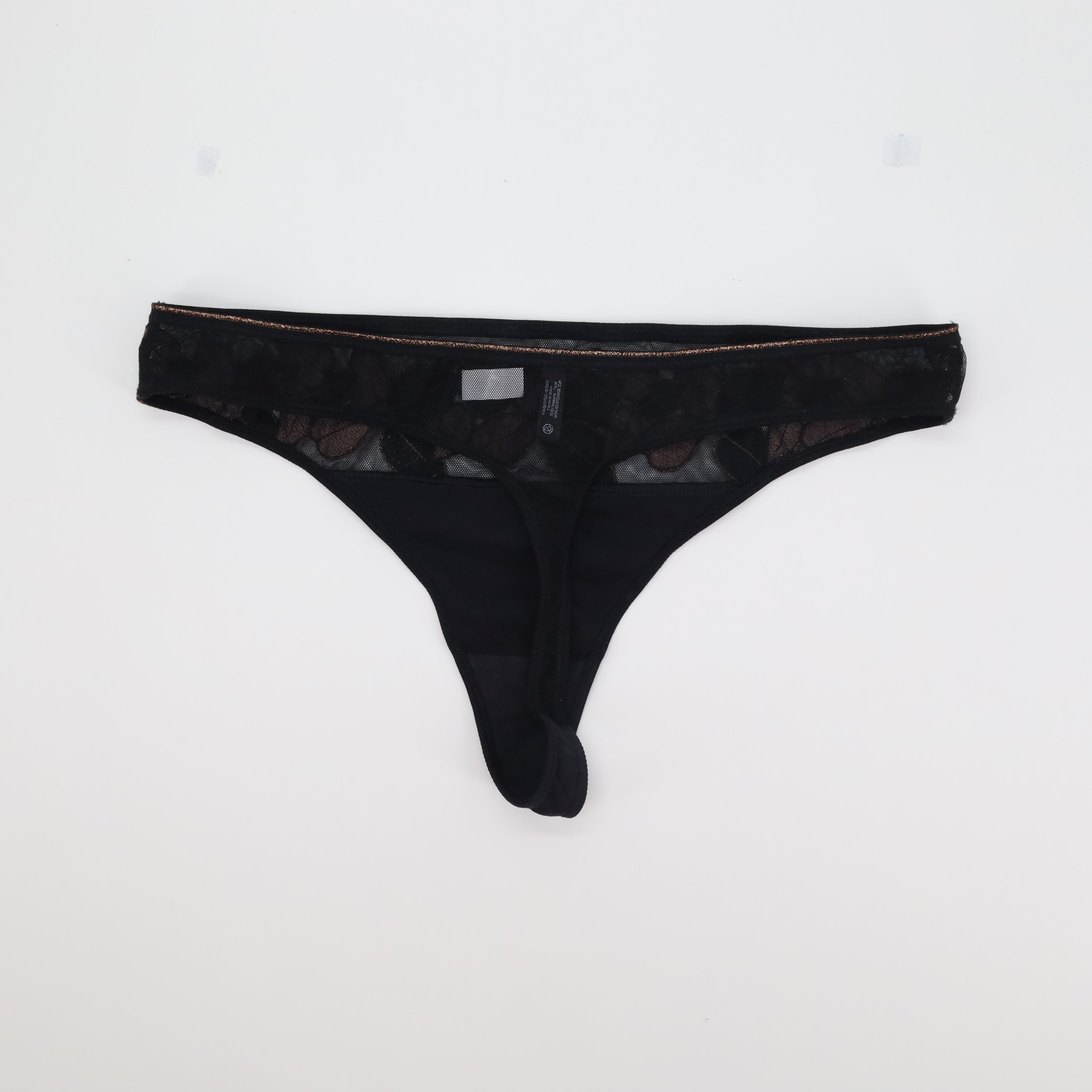 String RougeGorge Noir