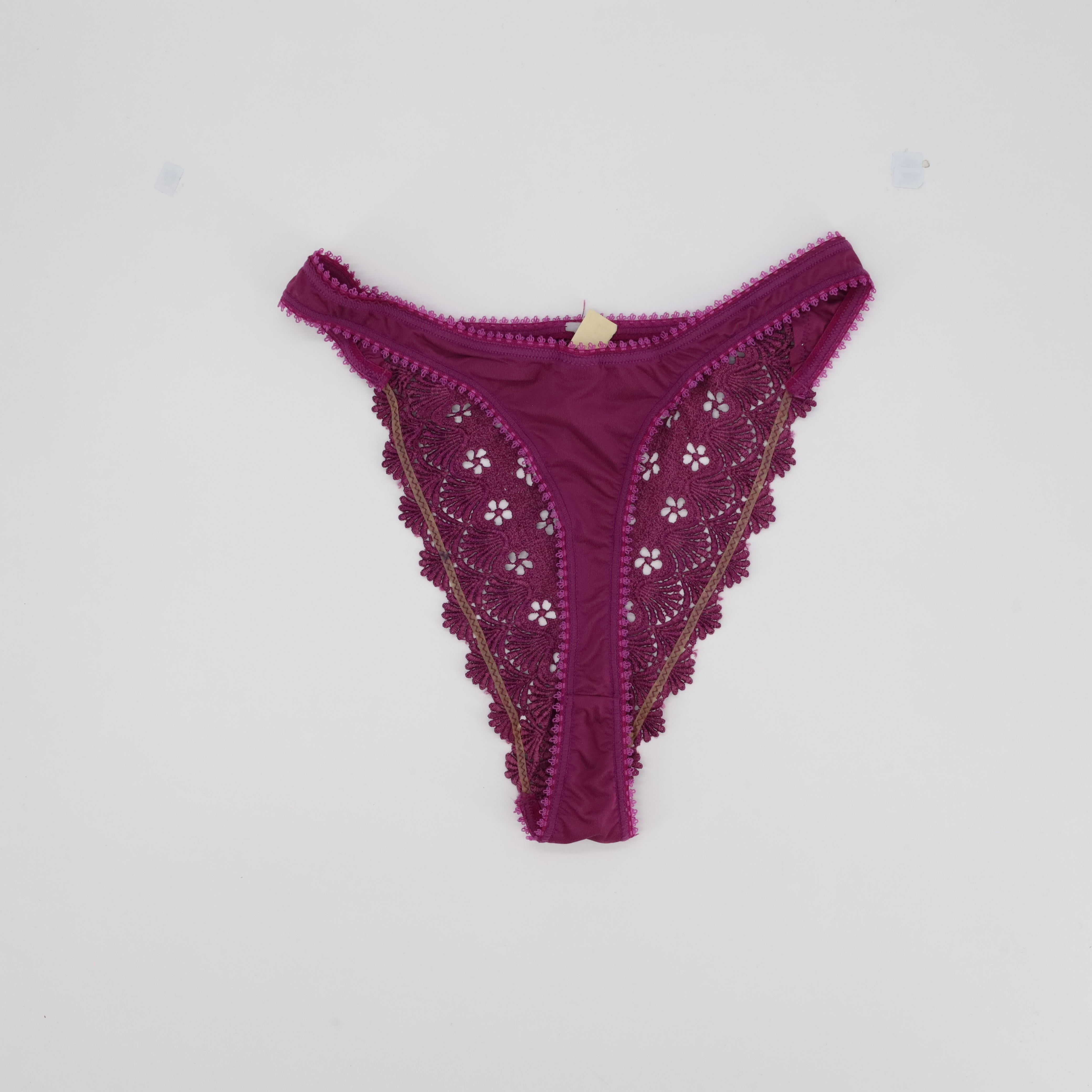 String ETAM Violet