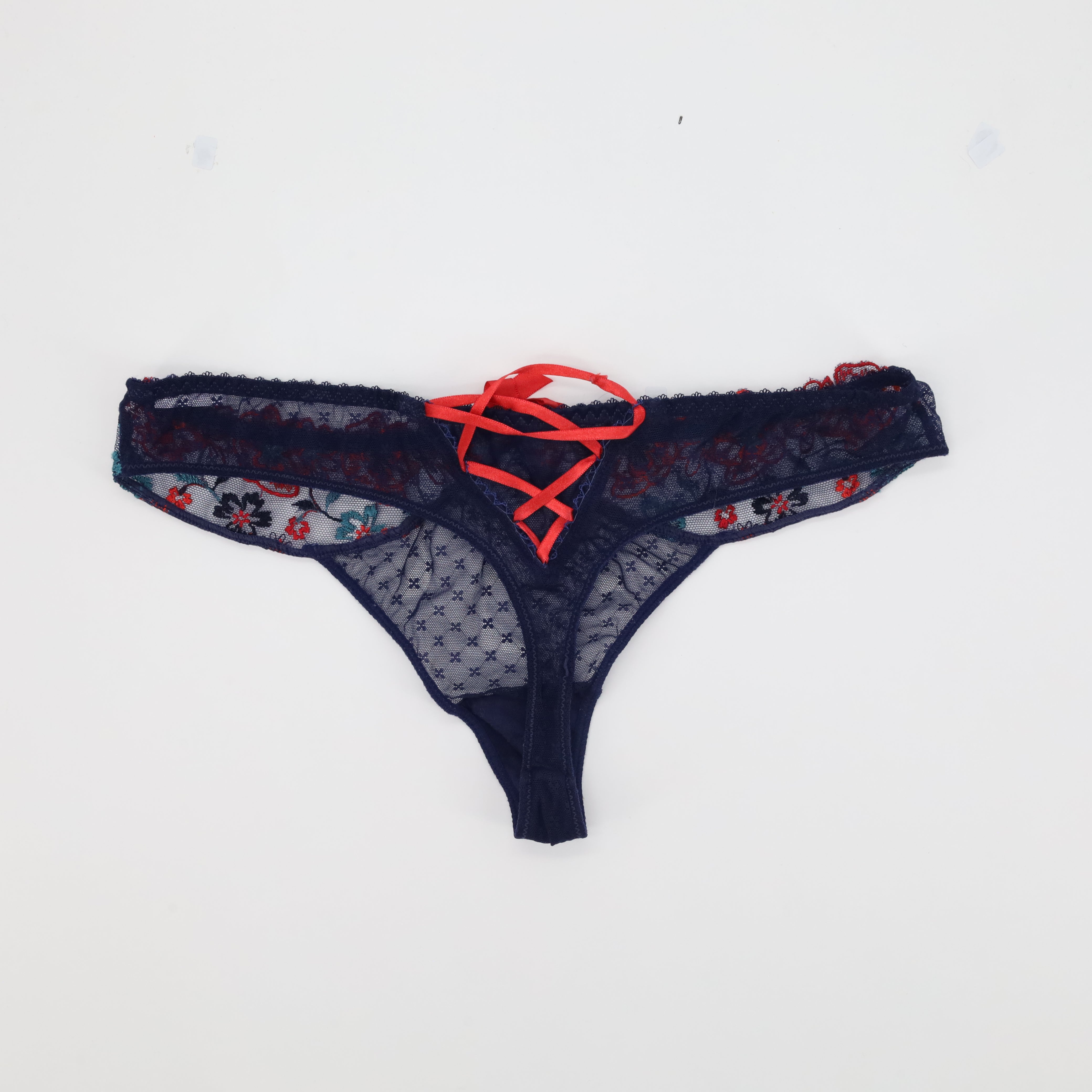 String RougeGorge Bleu