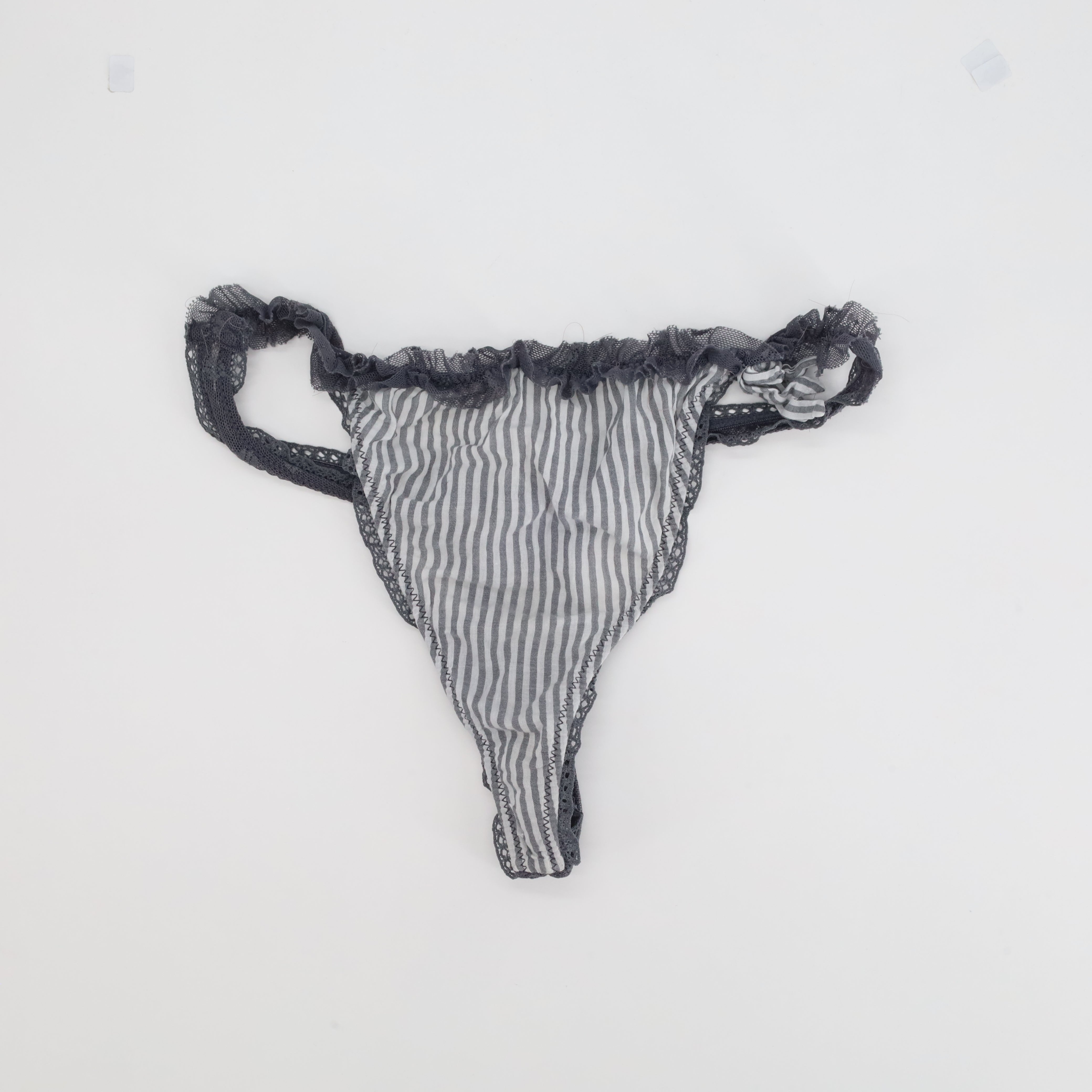 String Gris
