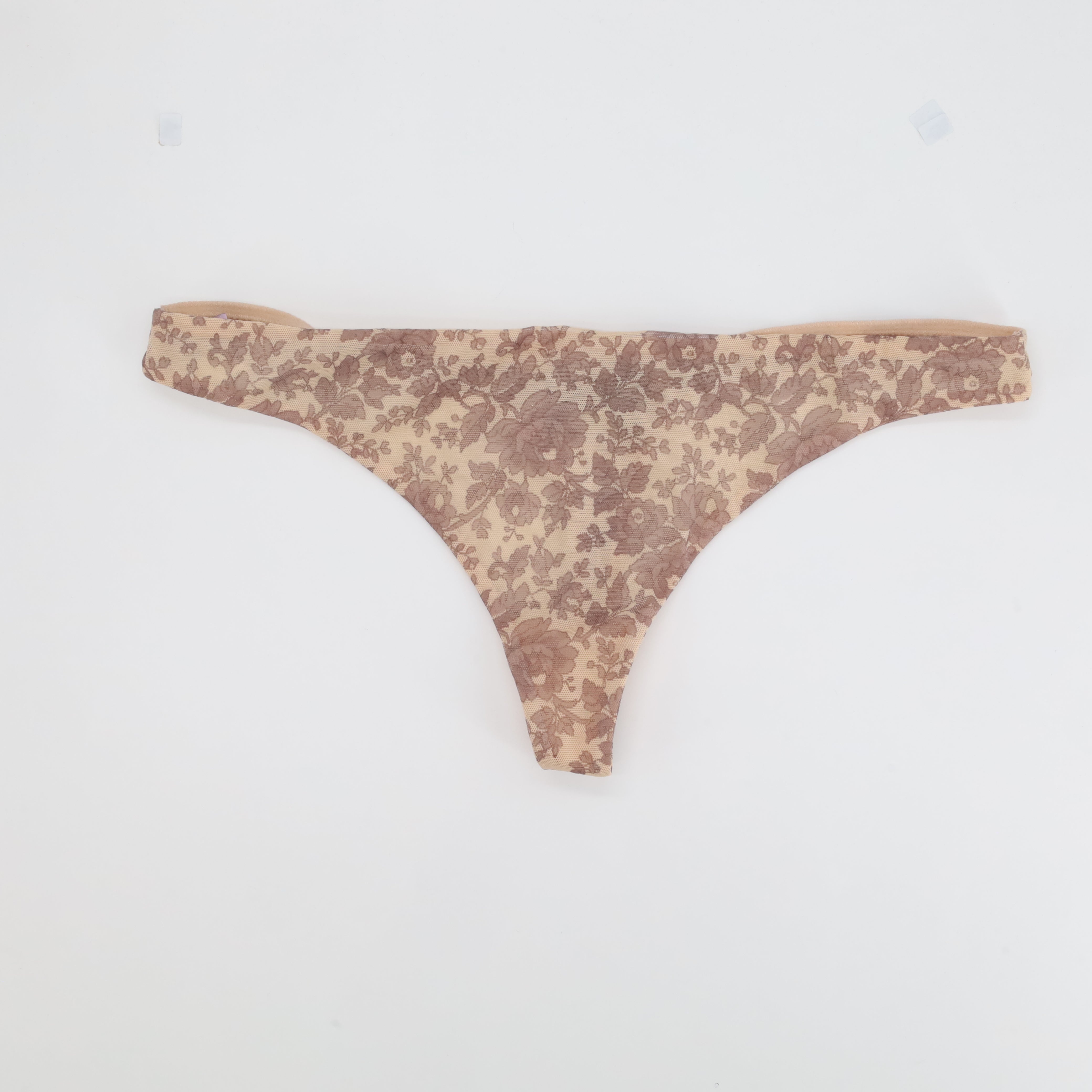 String Chantal Thomass Beige