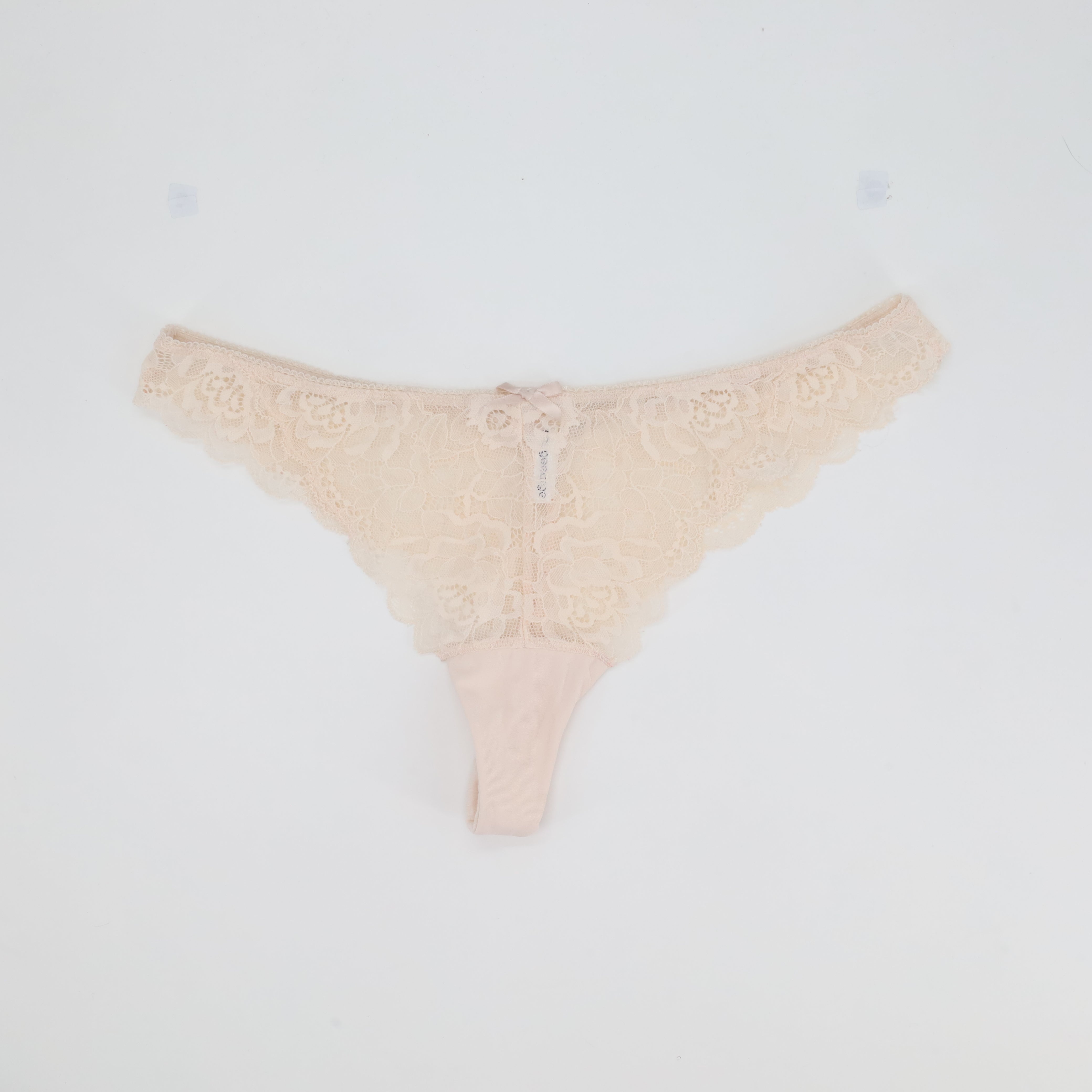 String RougeGorge Beige