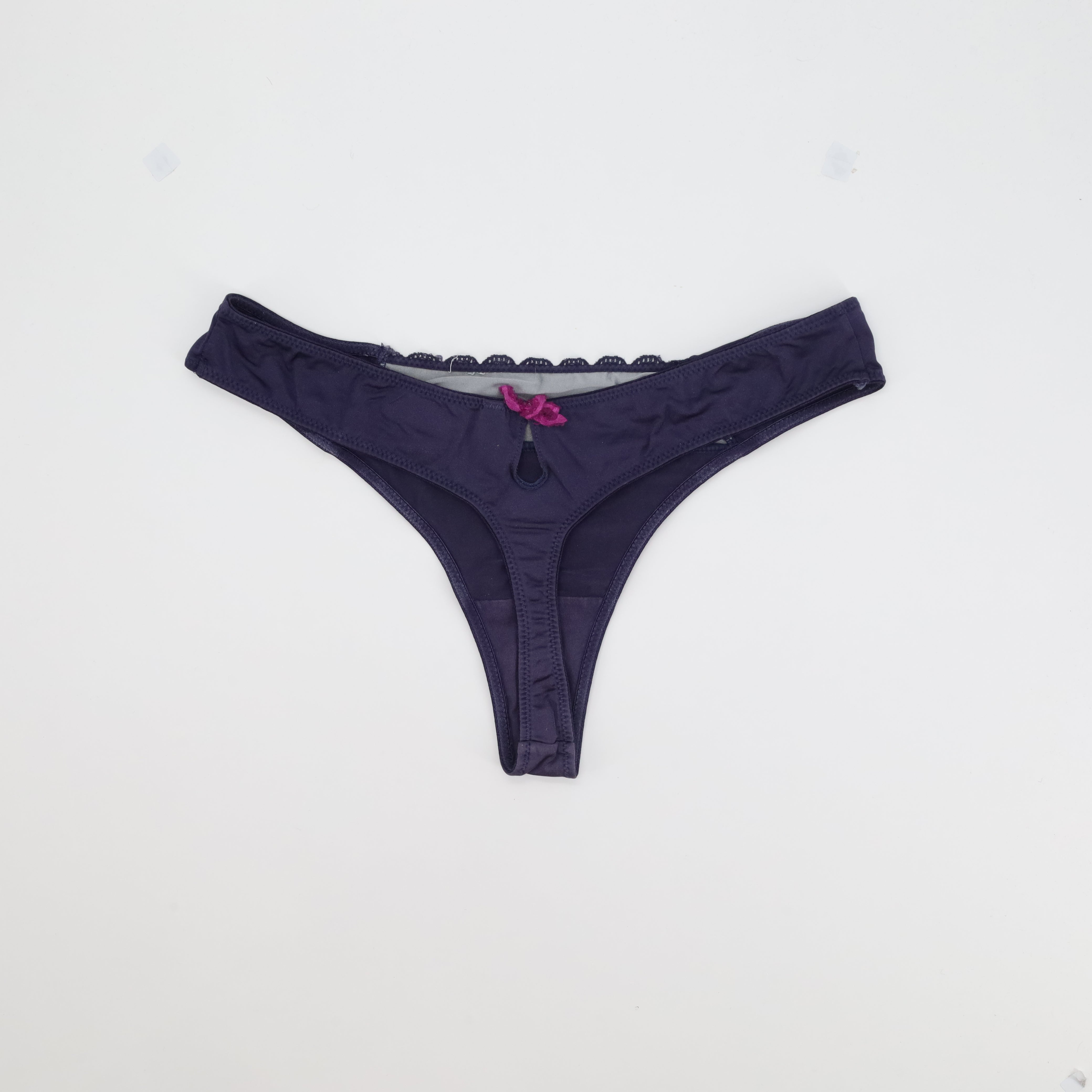 String RougeGorge Violet