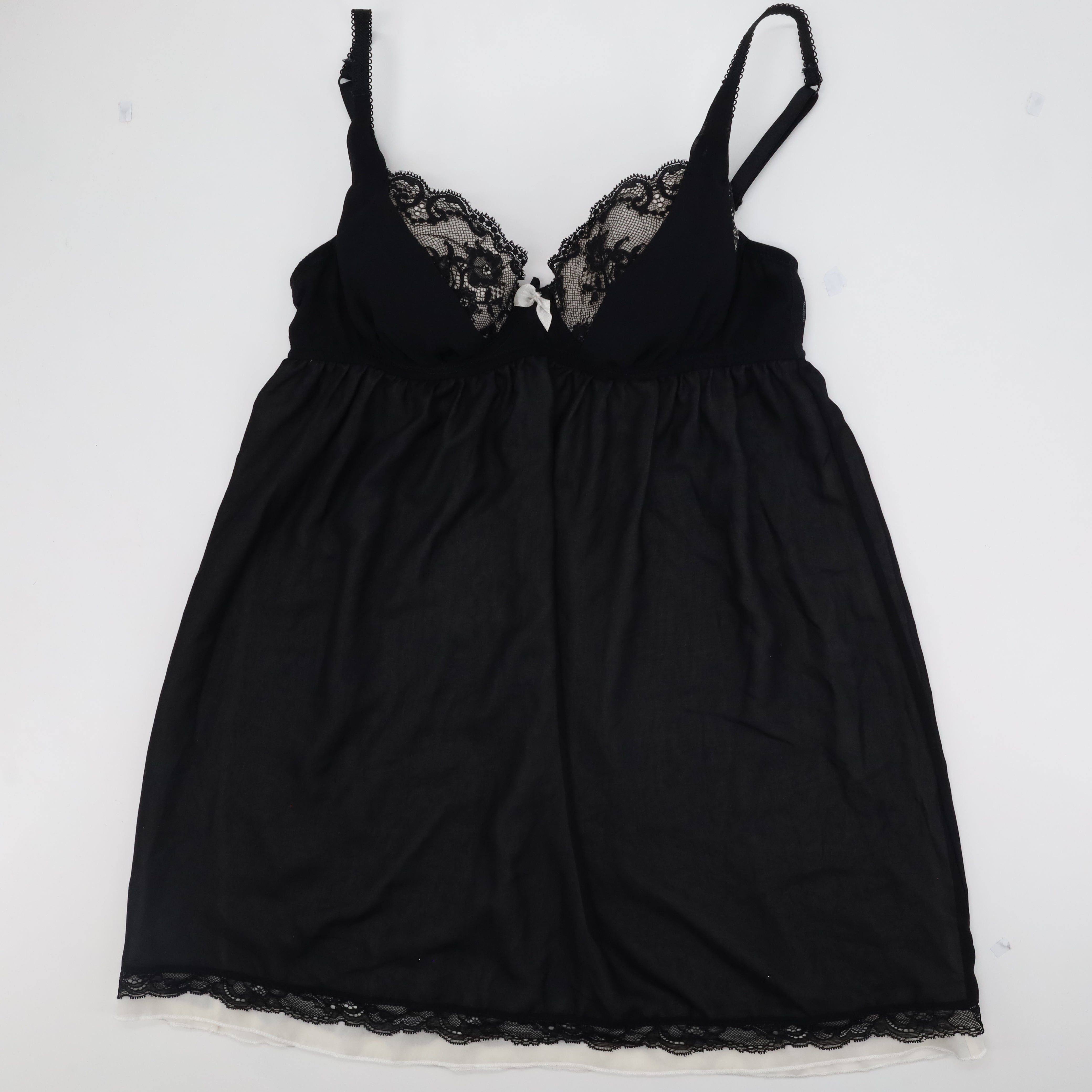 Nuisette RougeGorge Noir