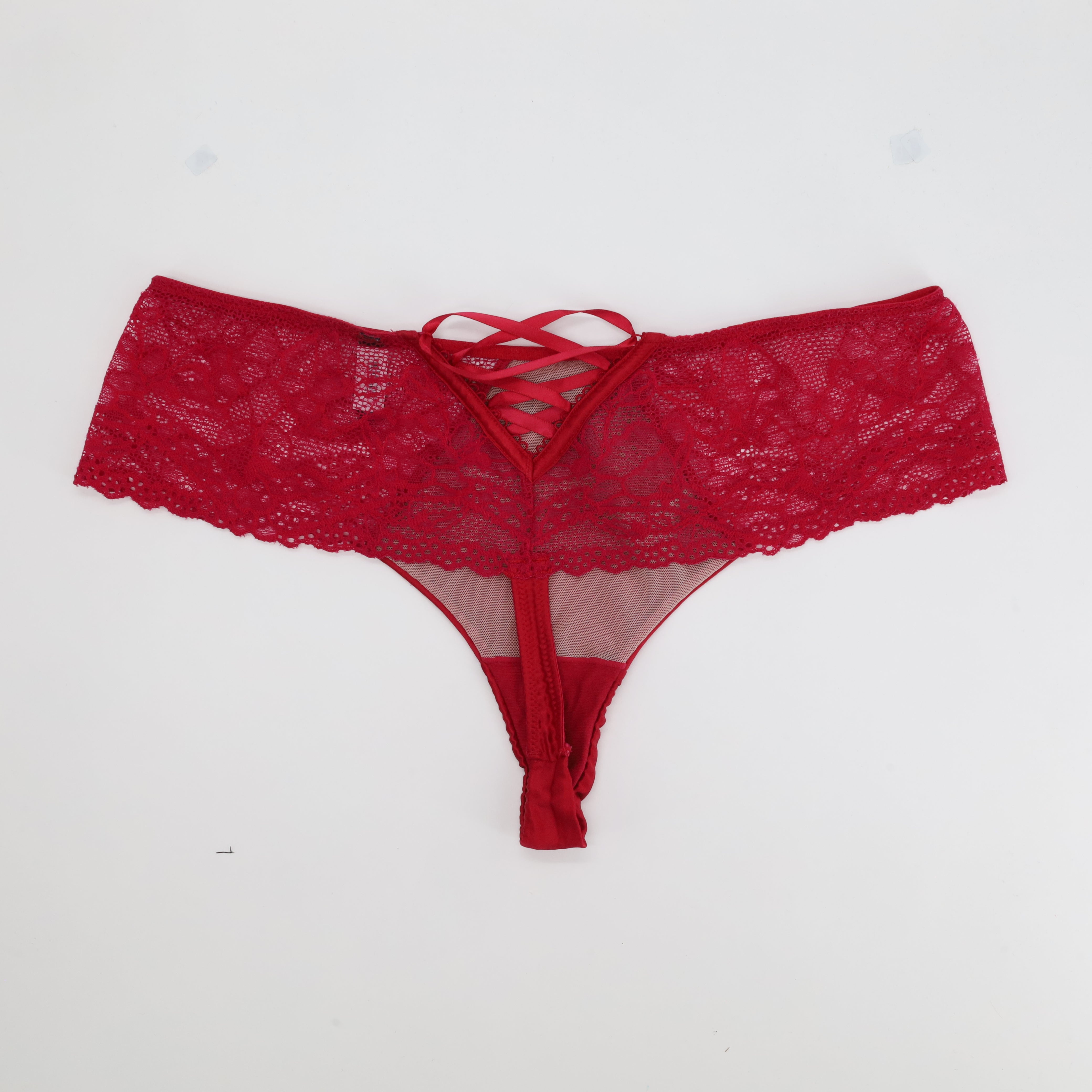 String RougeGorge Rouge