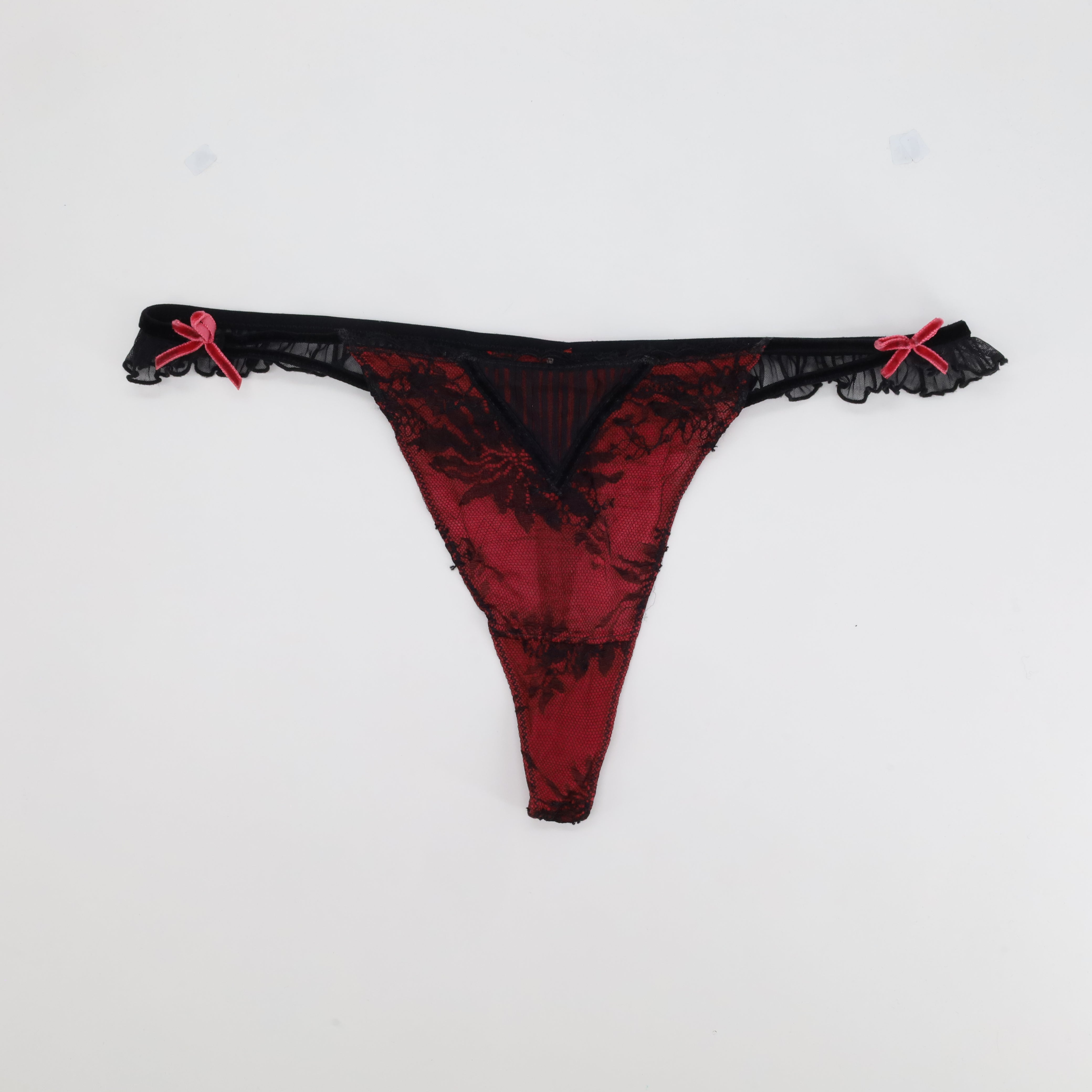 String Chantelle Noir