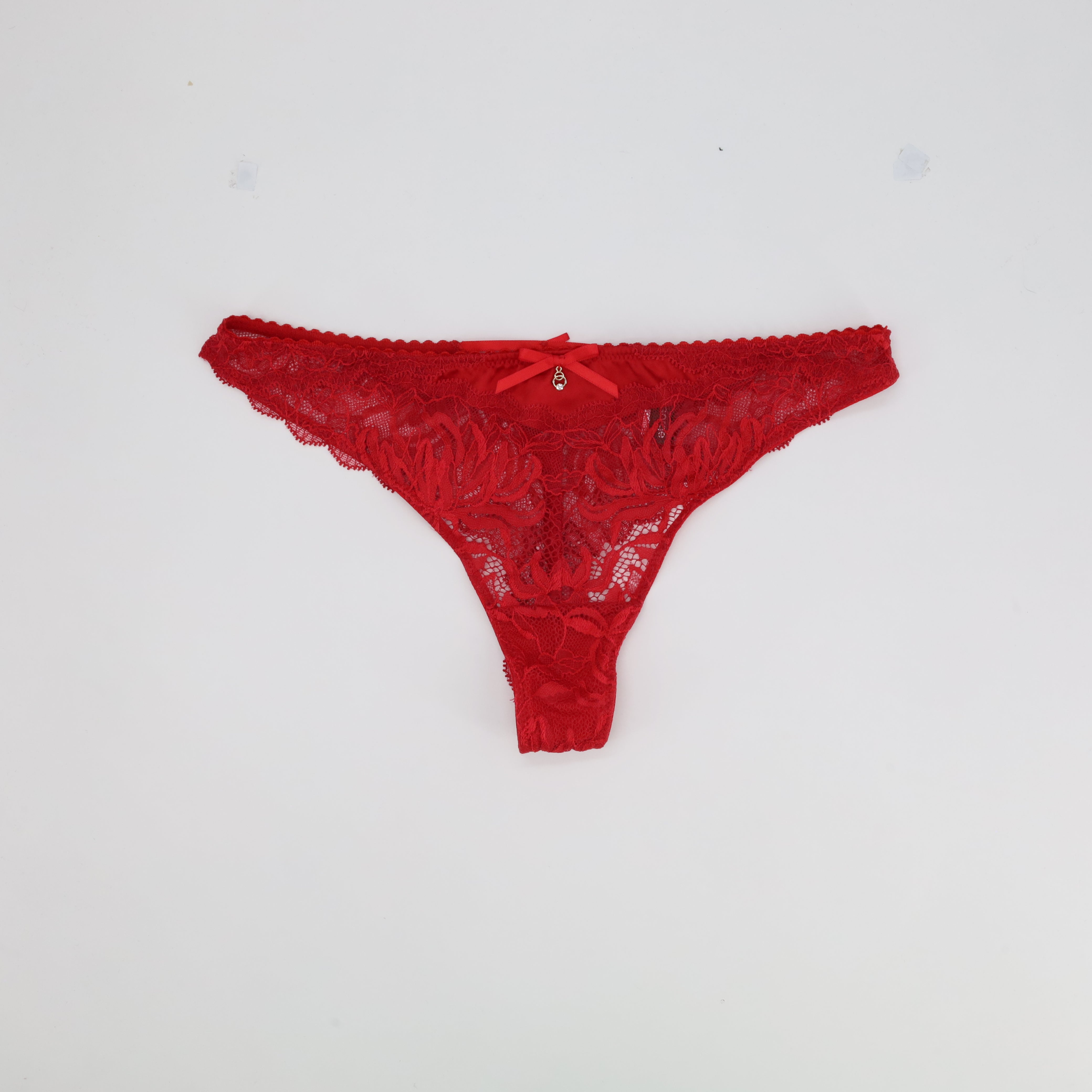 String RougeGorge Rouge
