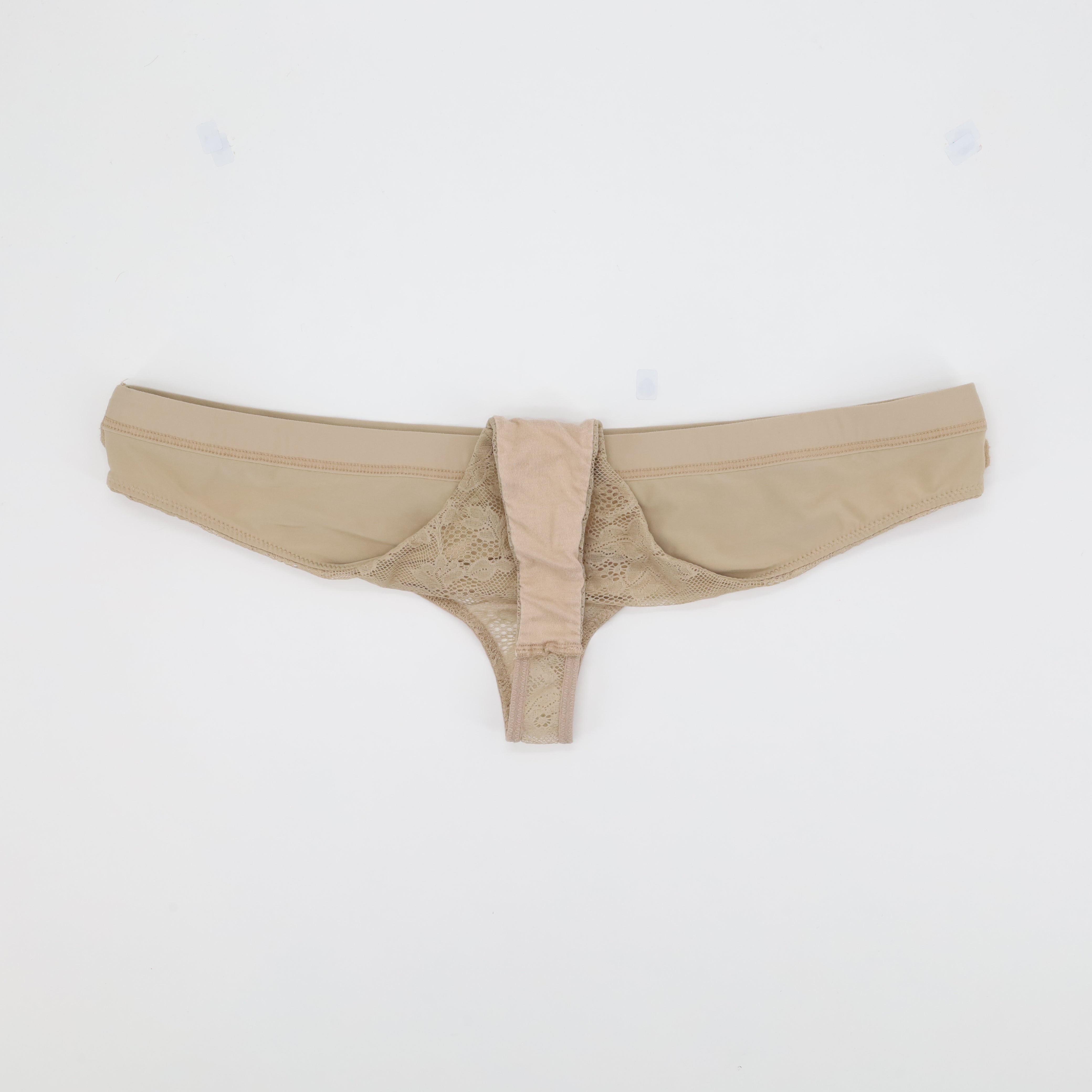 String RougeGorge Beige