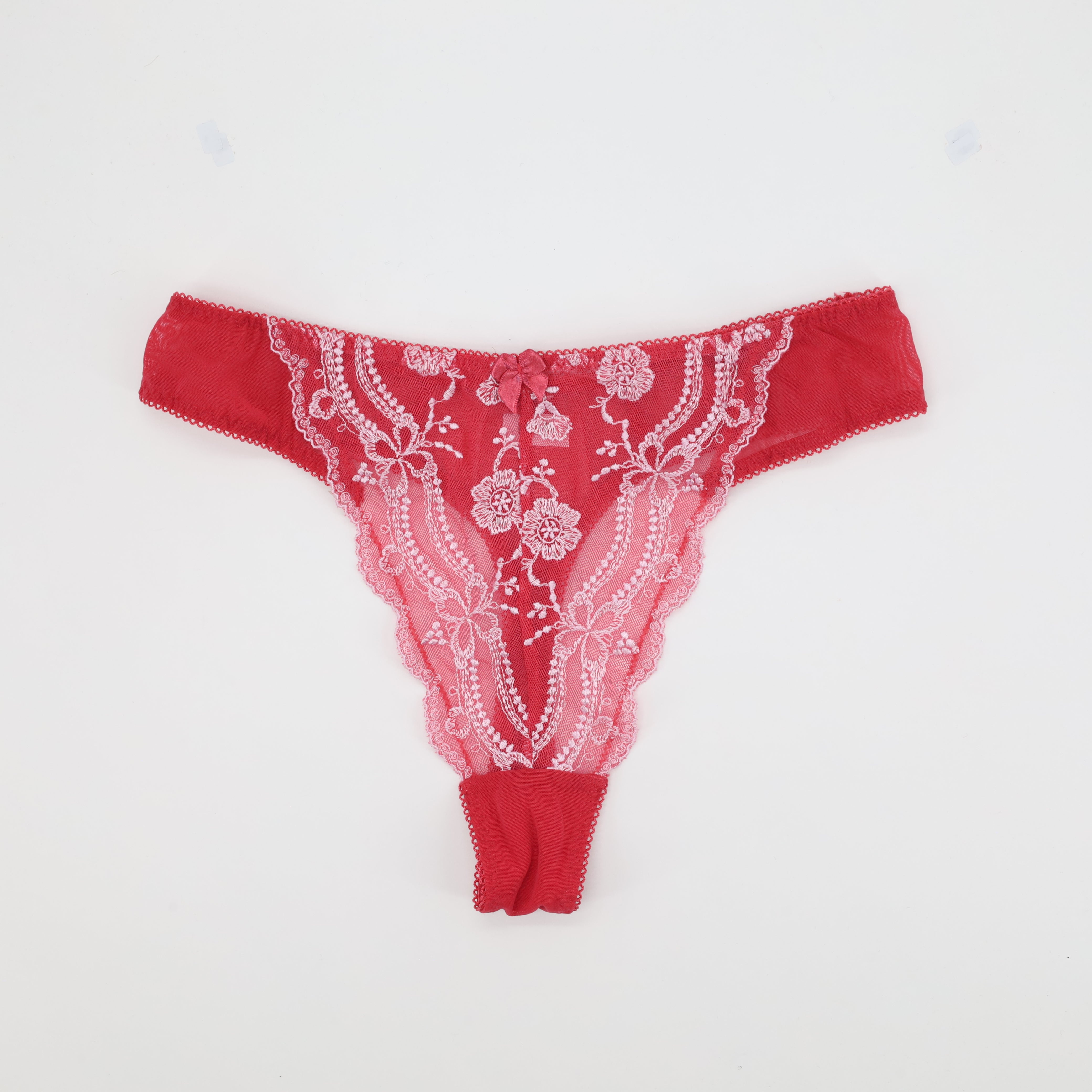 String Rouge