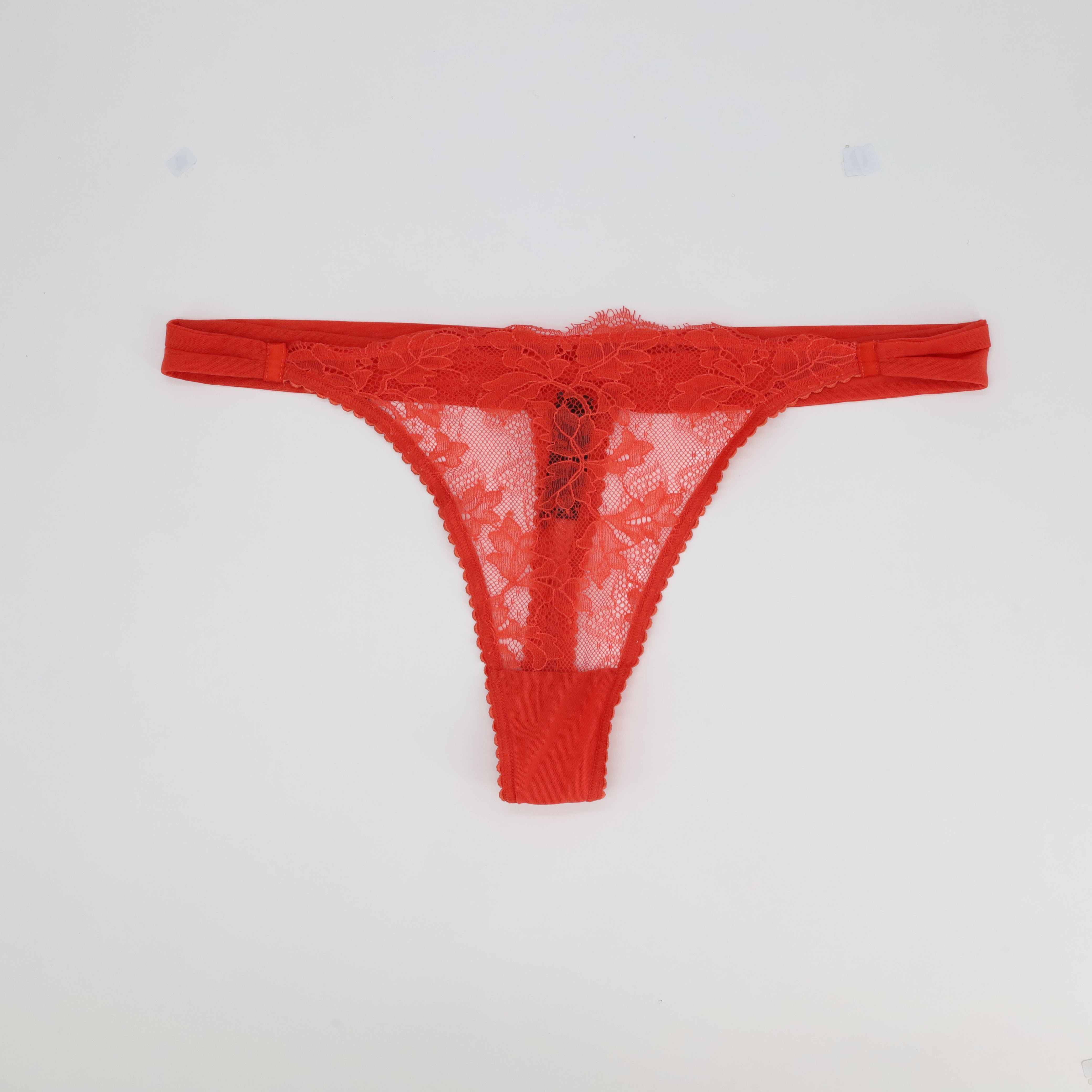 String Implicite Rouge