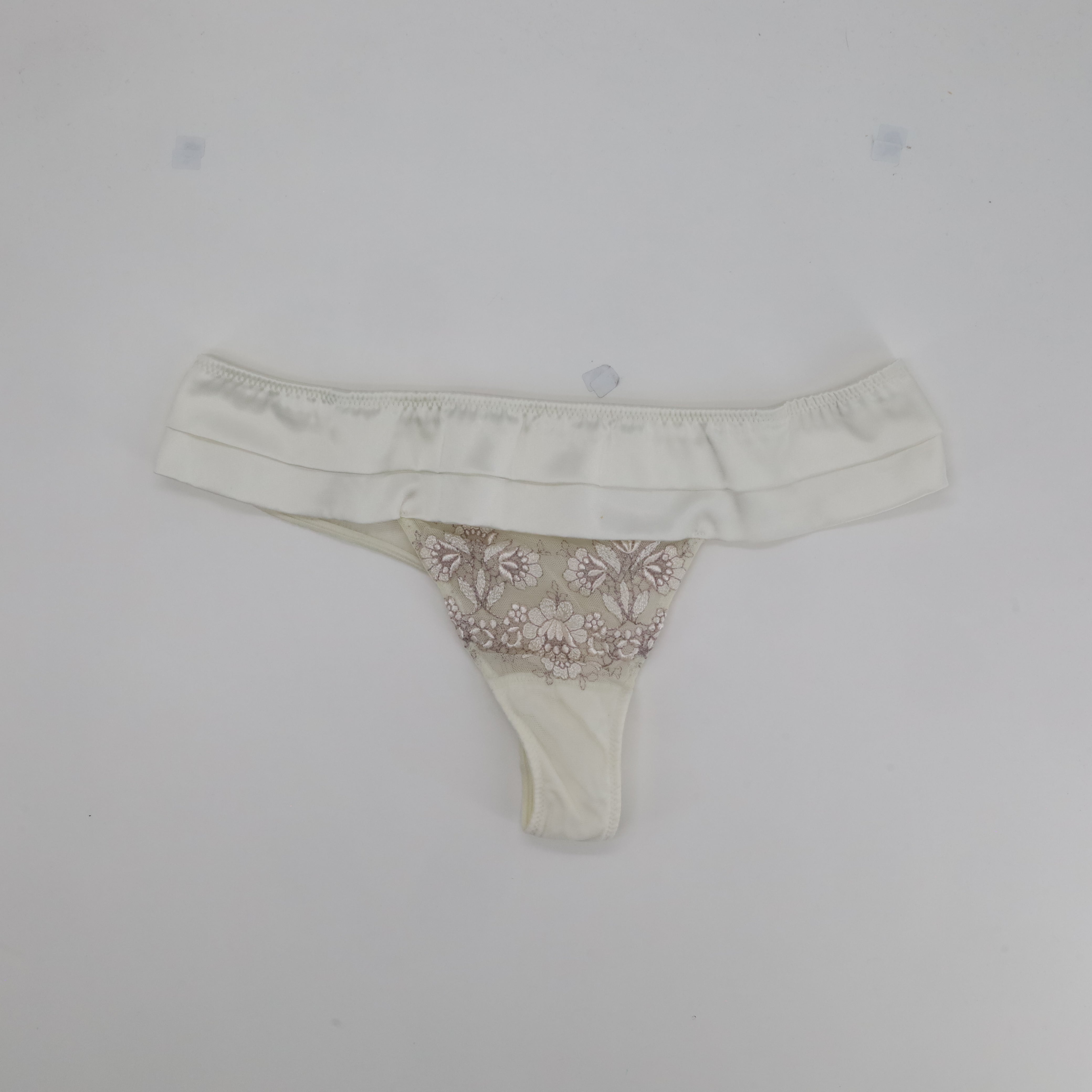 String Wacoal Blanc