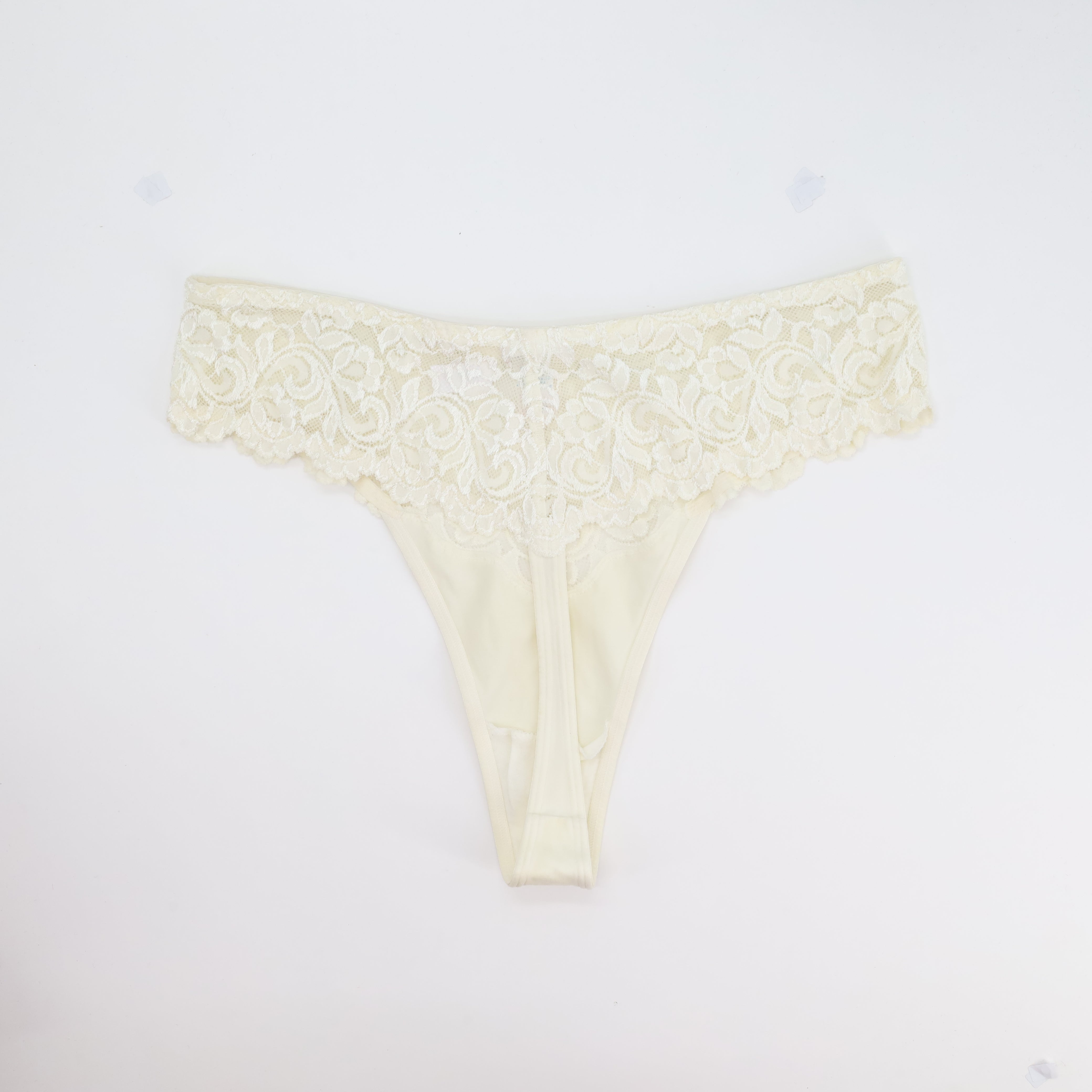 Tanga Triumph Beige