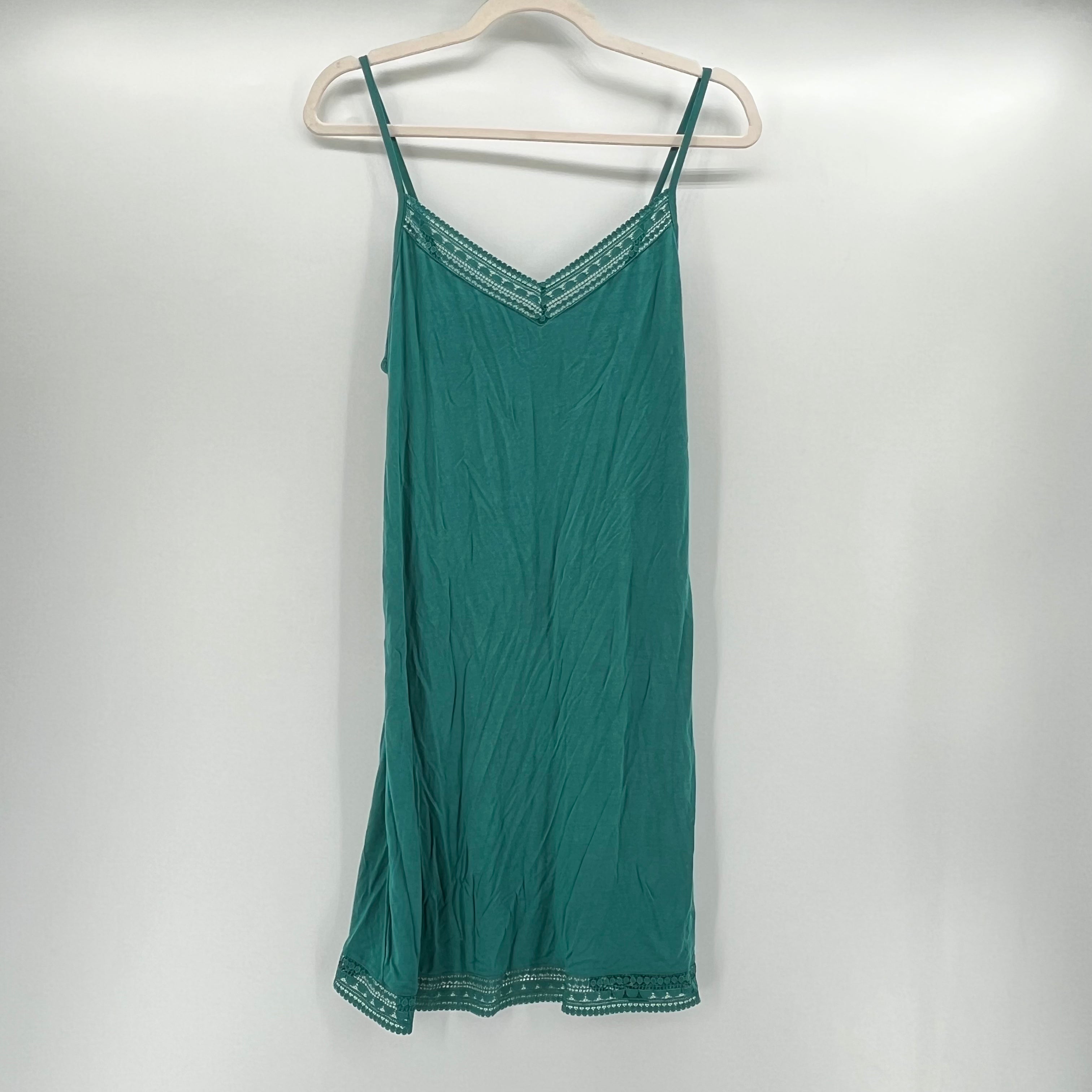 Nuisette RougeGorge Vert
