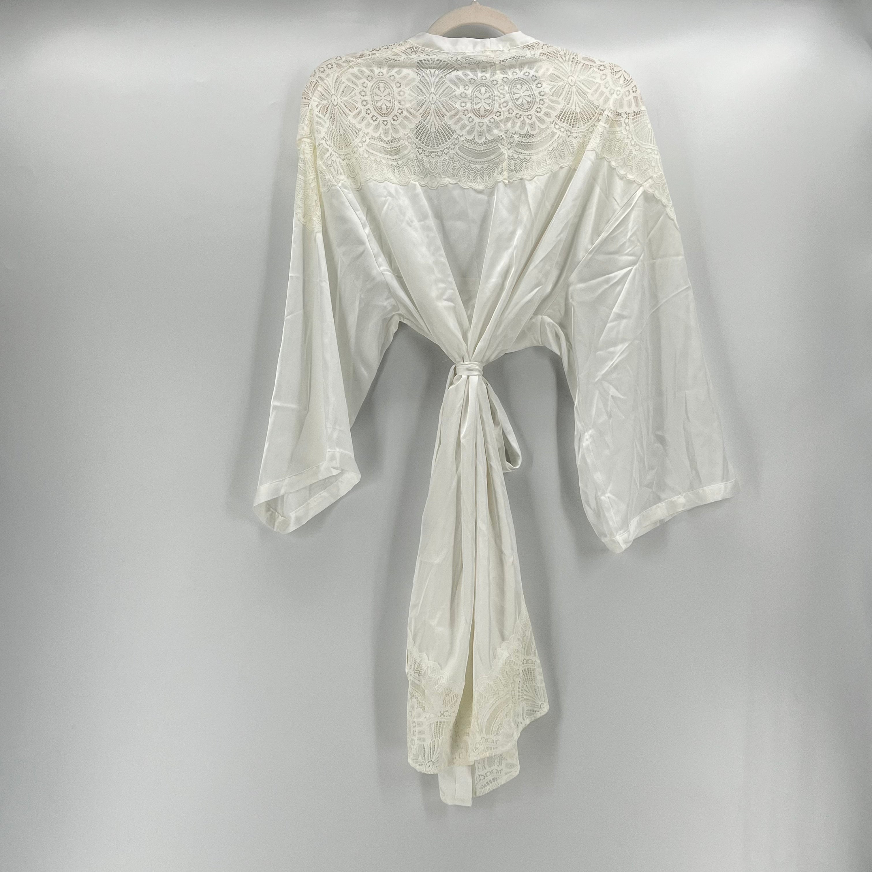 Kimono RougeGorge Blanc