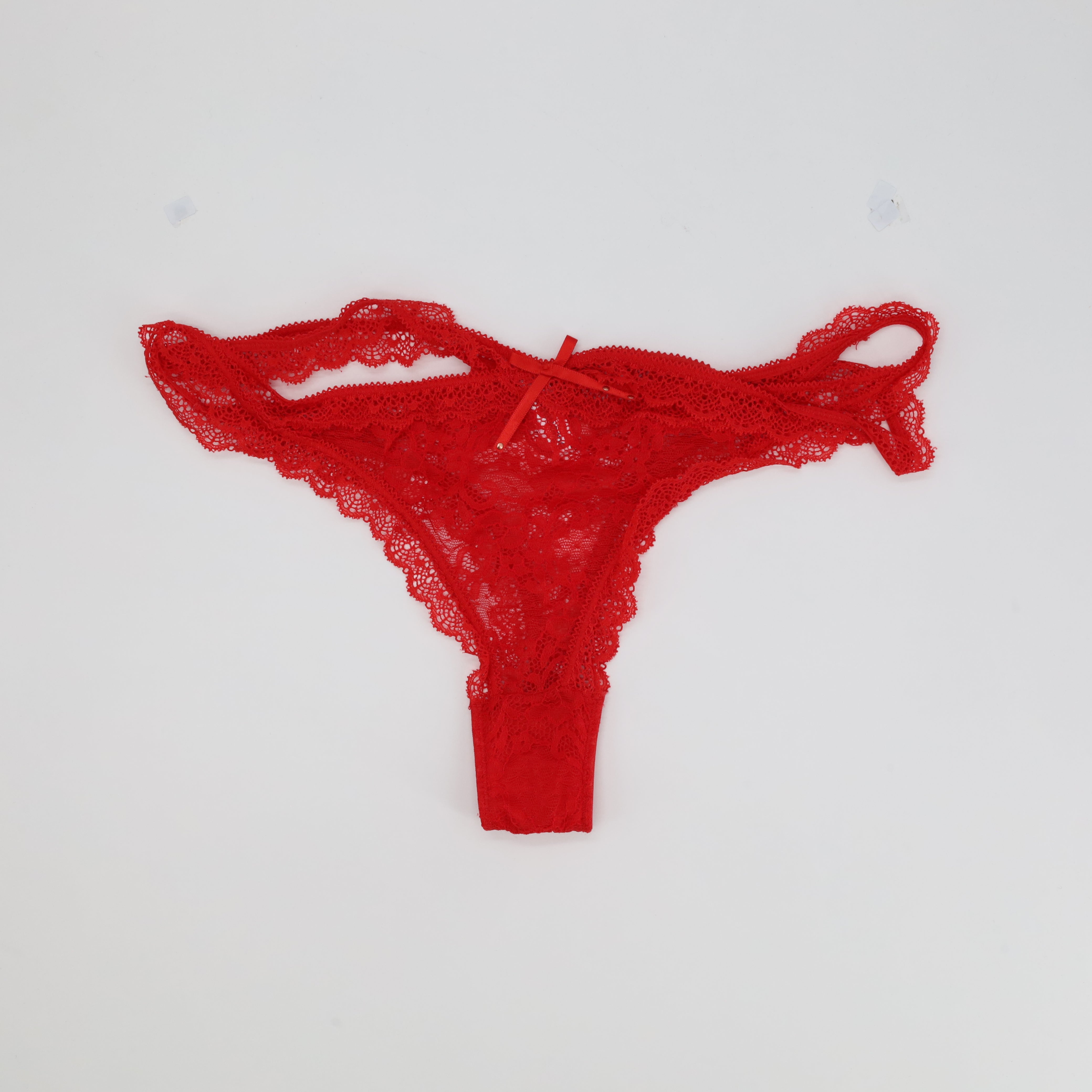 String RougeGorge Rouge
