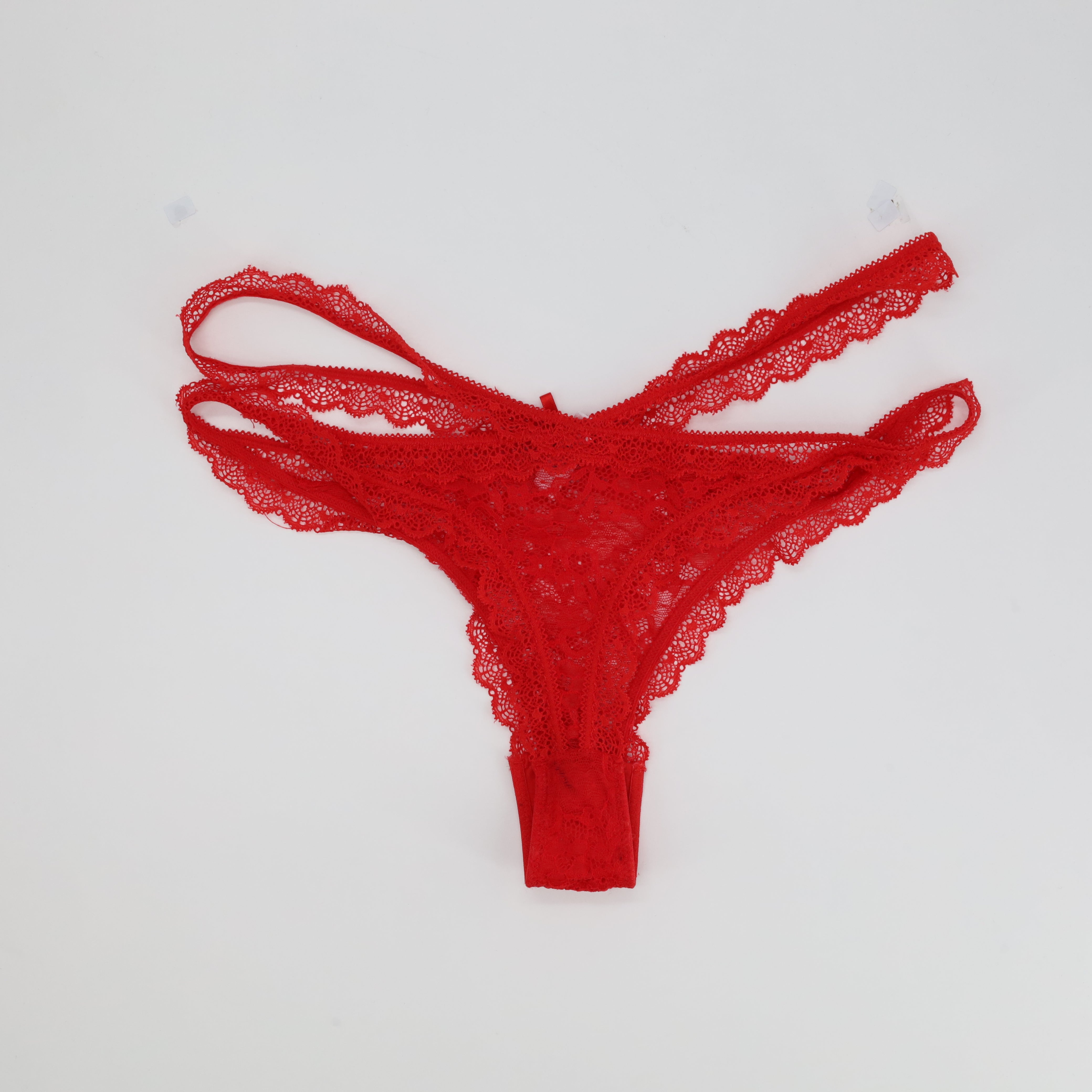String RougeGorge Rouge