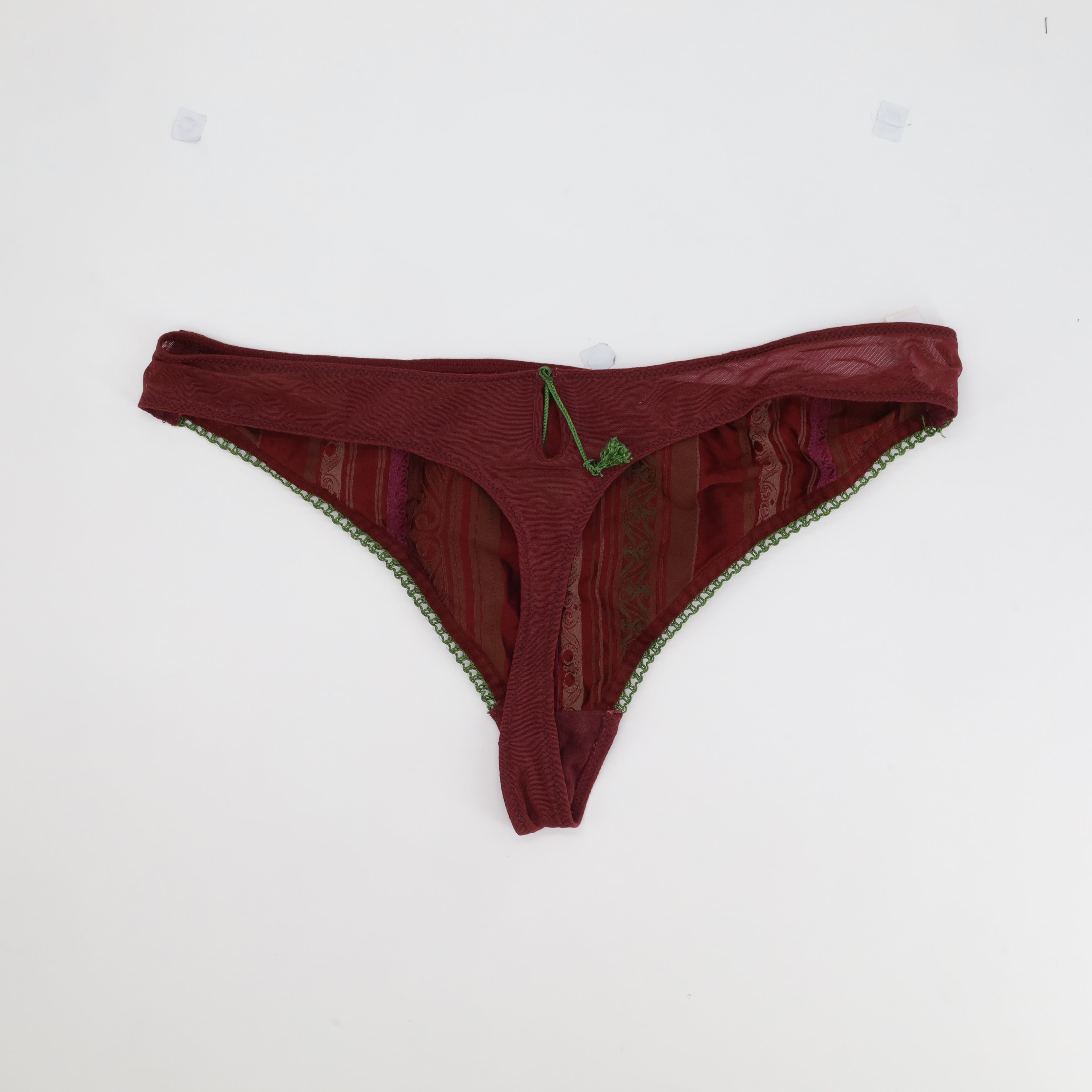 String Antinea Violet