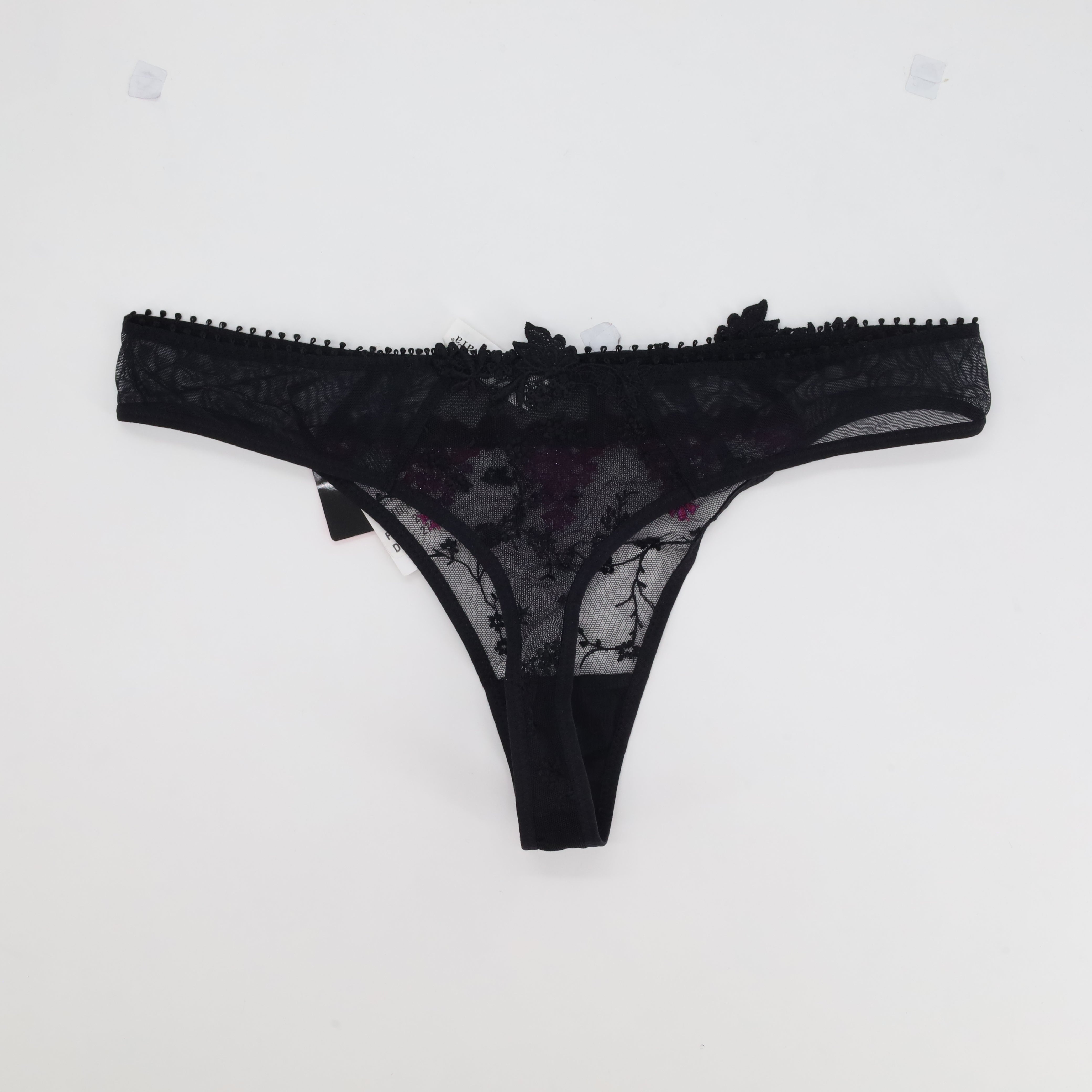 String Passionata Noir