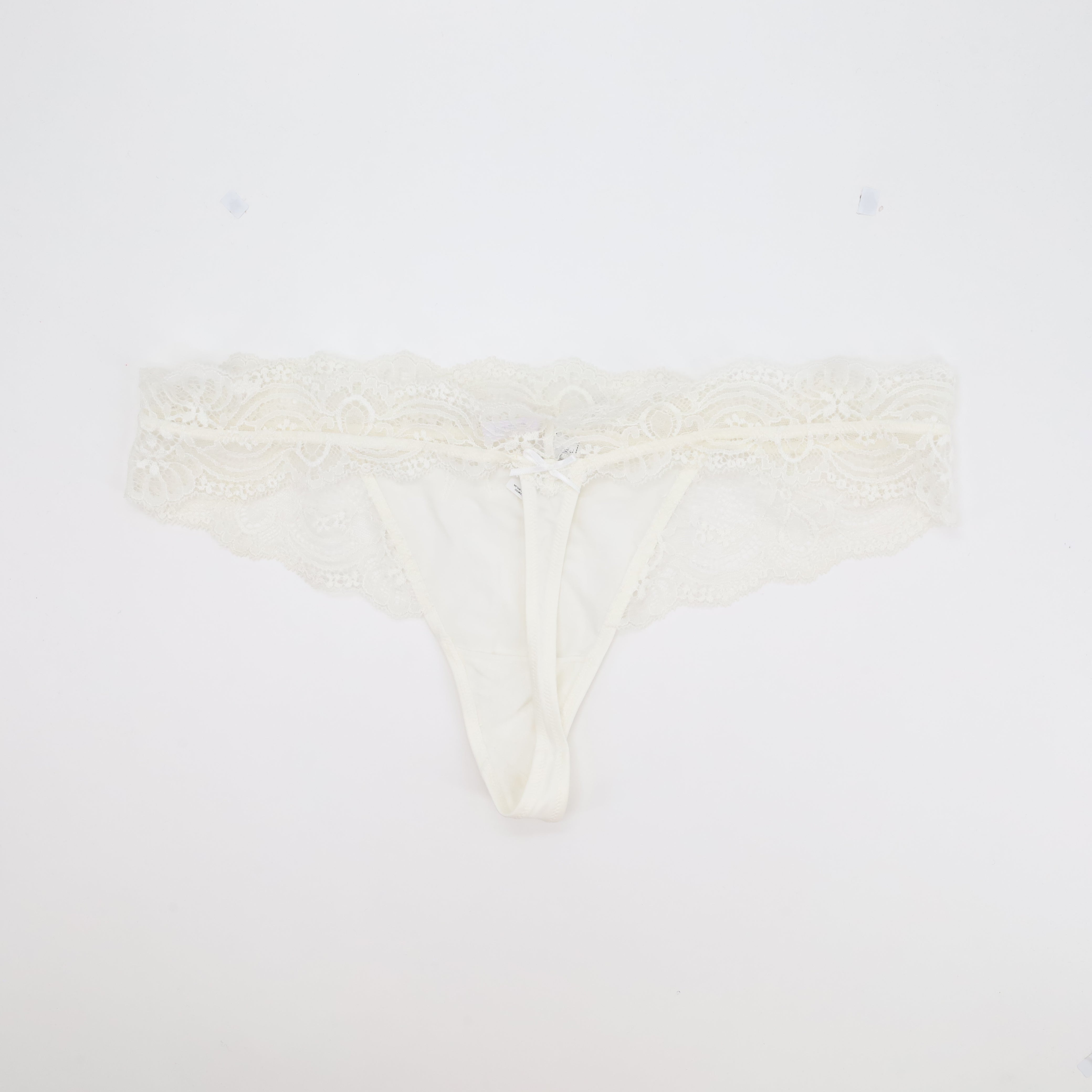 String Lise Charmel Blanc