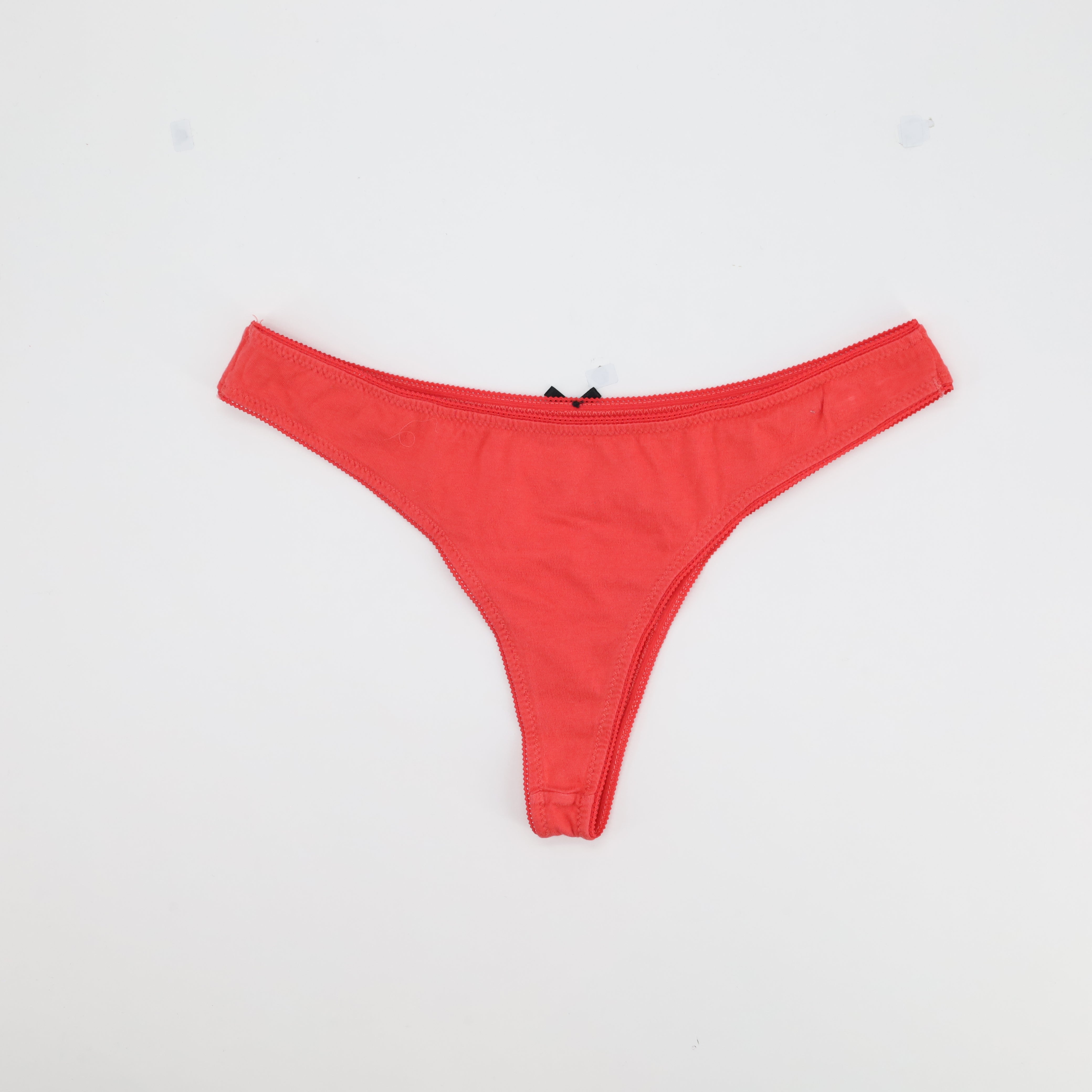 String ETAM Rouge
