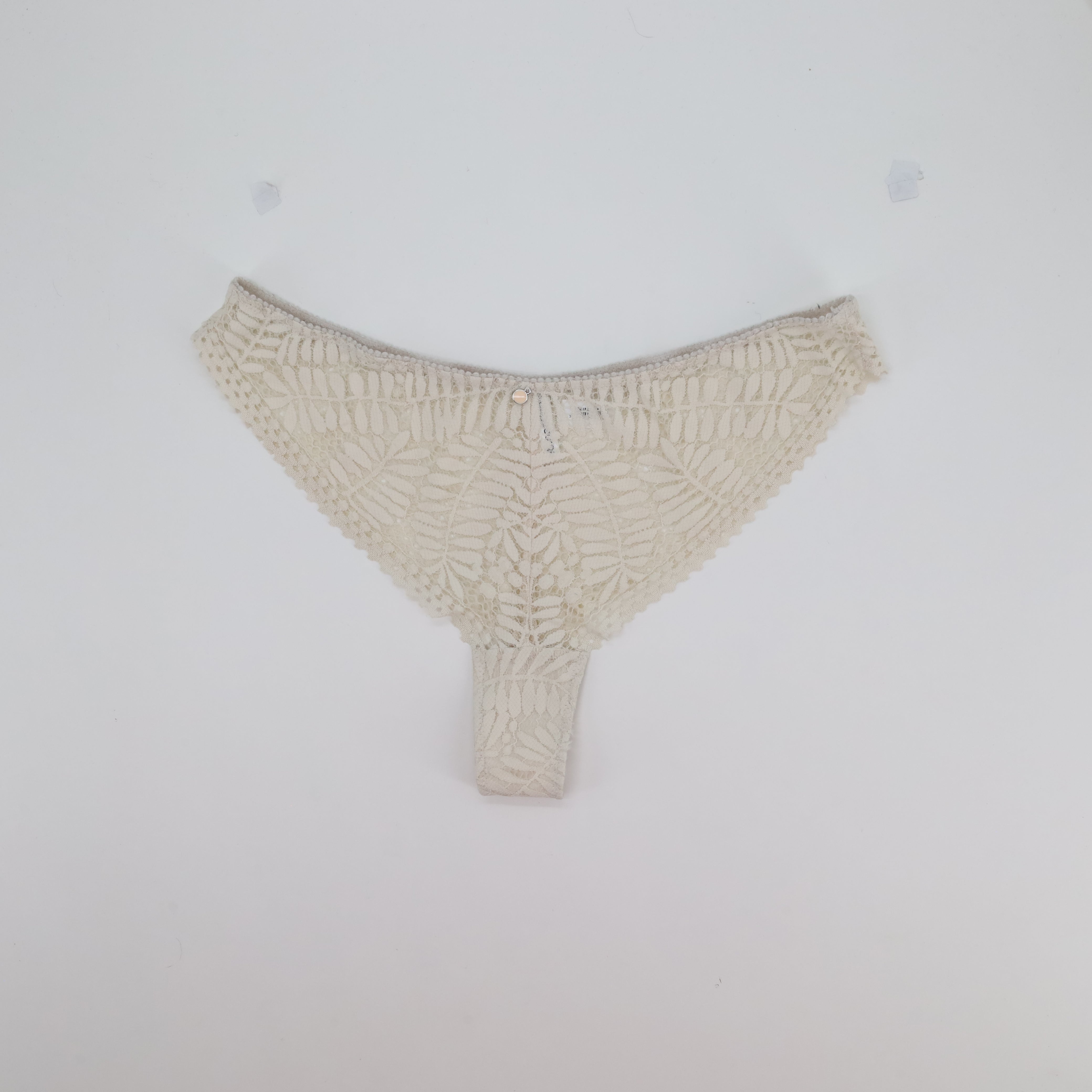 Tanga RougeGorge Blanc