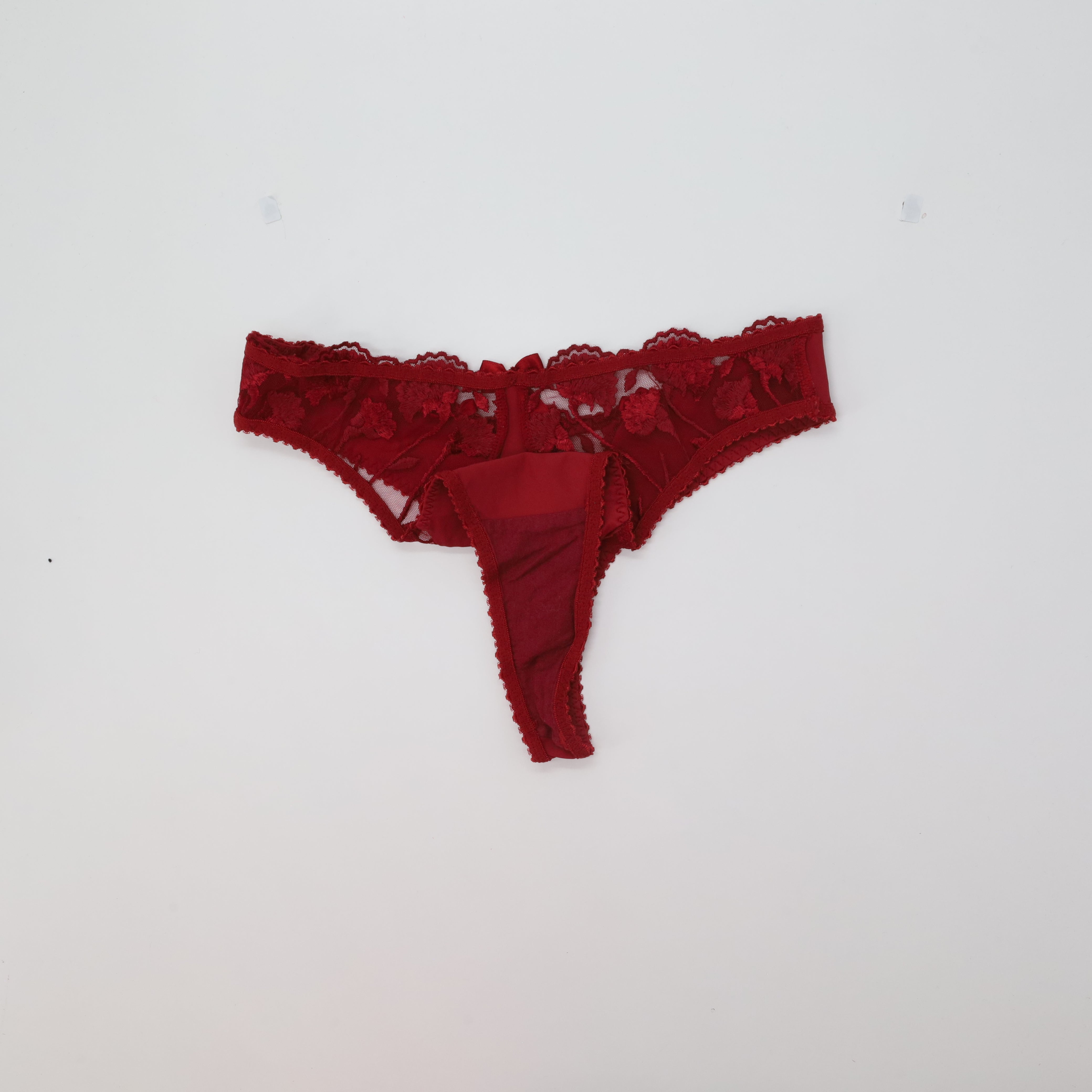 String Allande Rouge