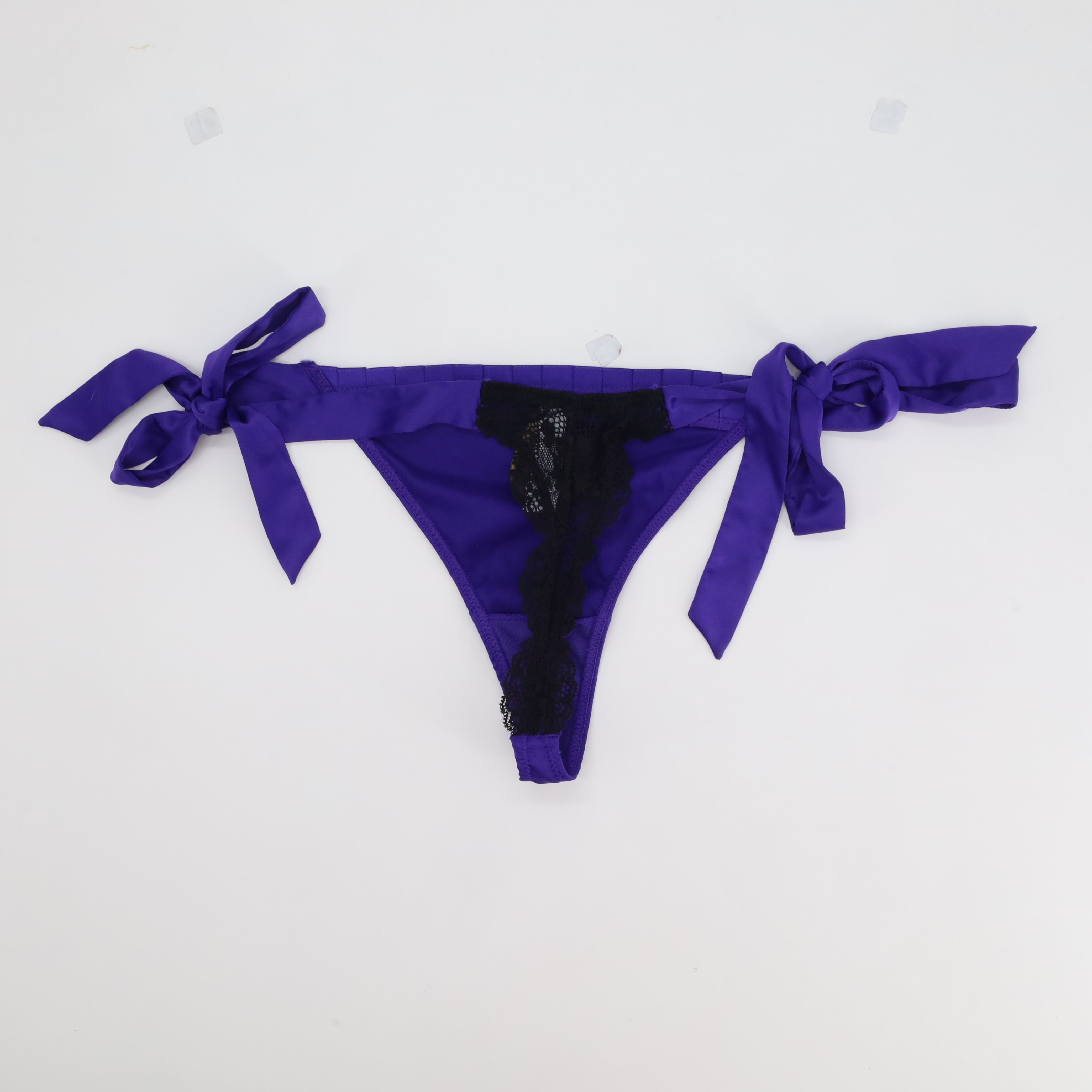 String ETAM Violet