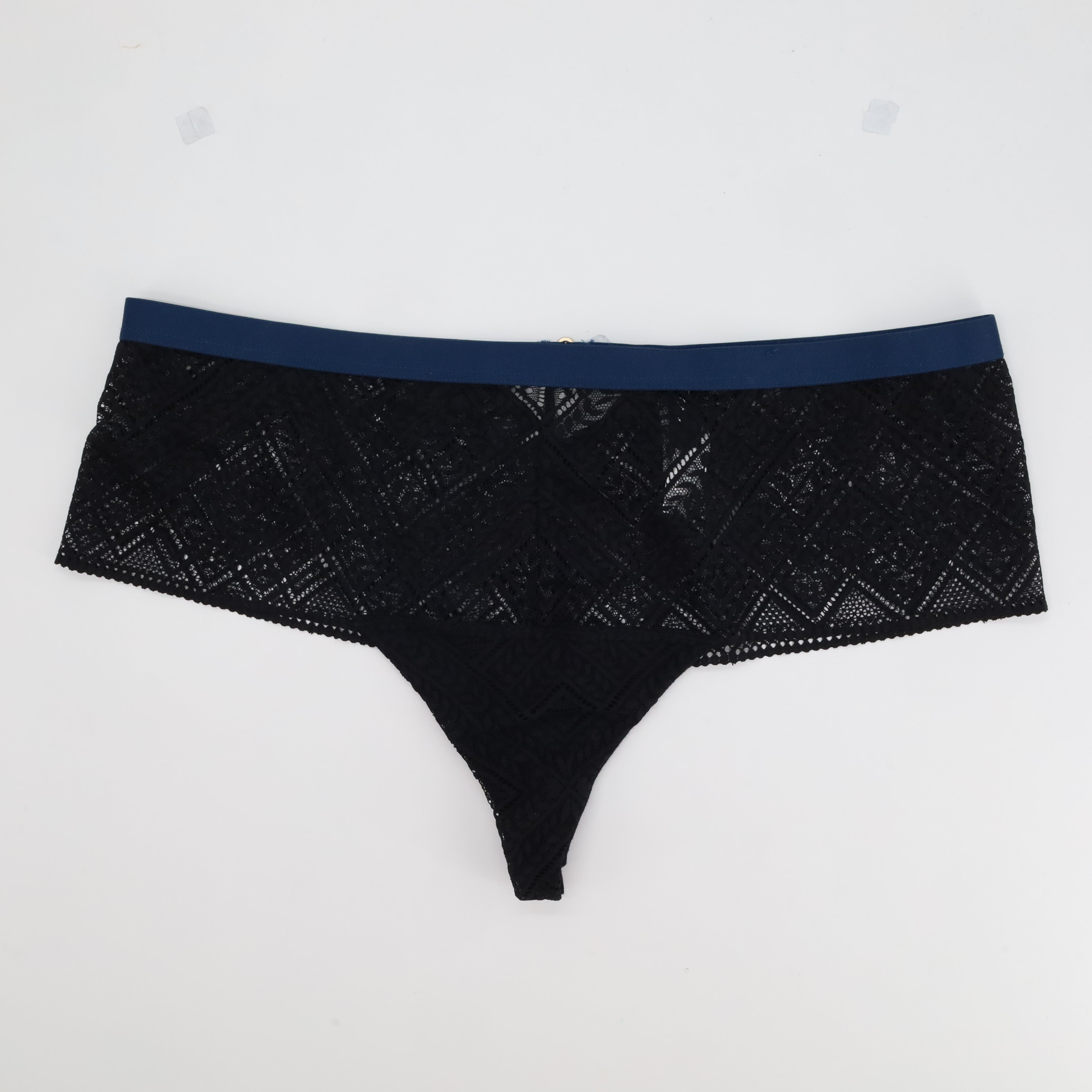 String ETAM Noir
