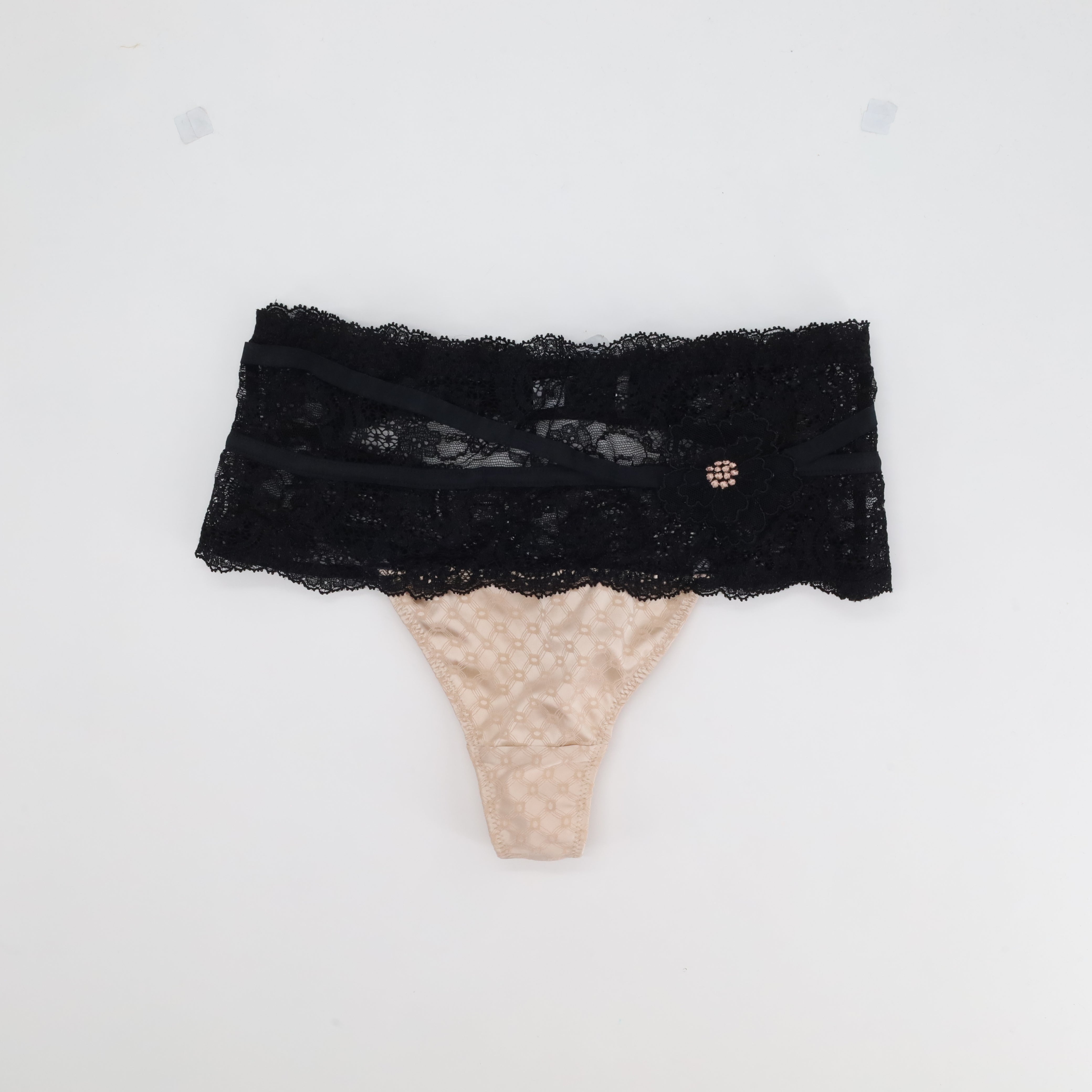 String Aubade Noir