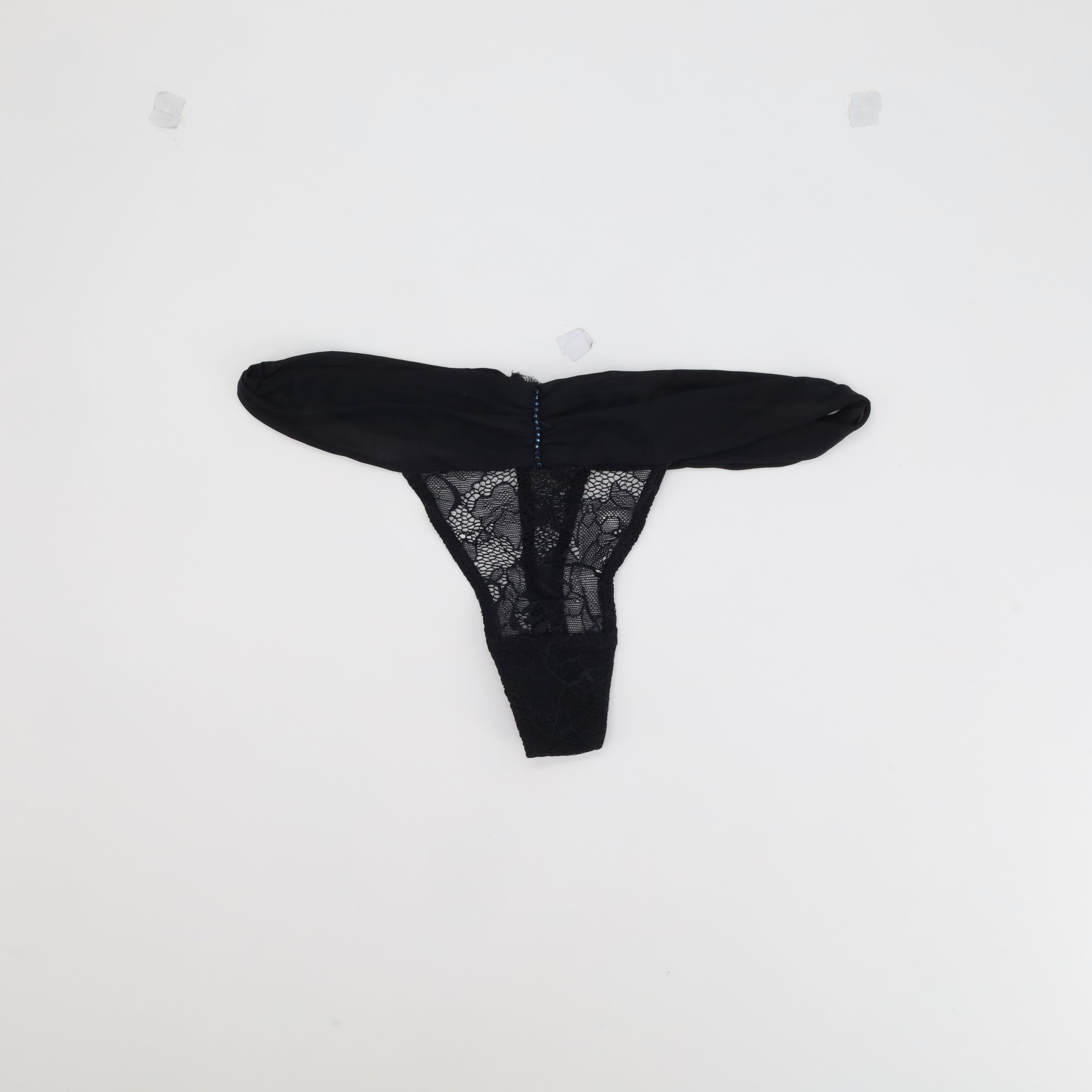 String Noir