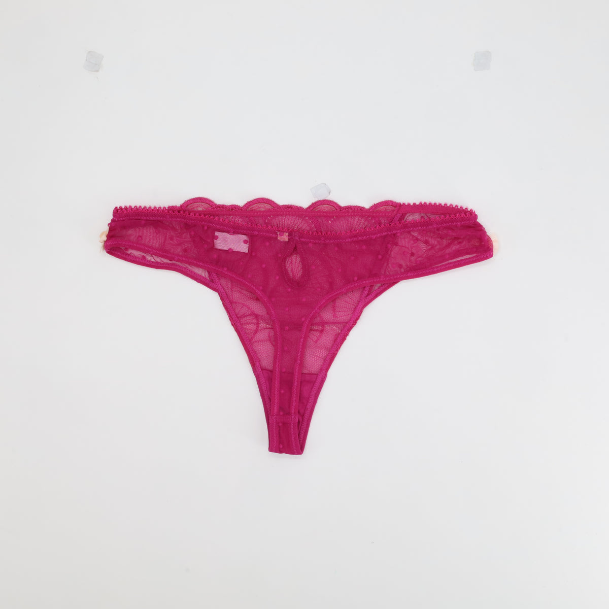 String RougeGorge Rose