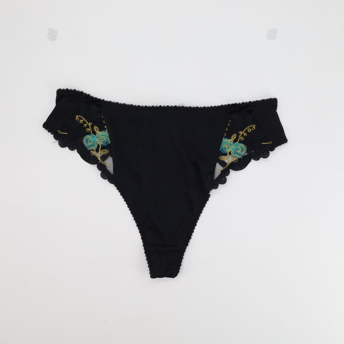 String Allande Noir
