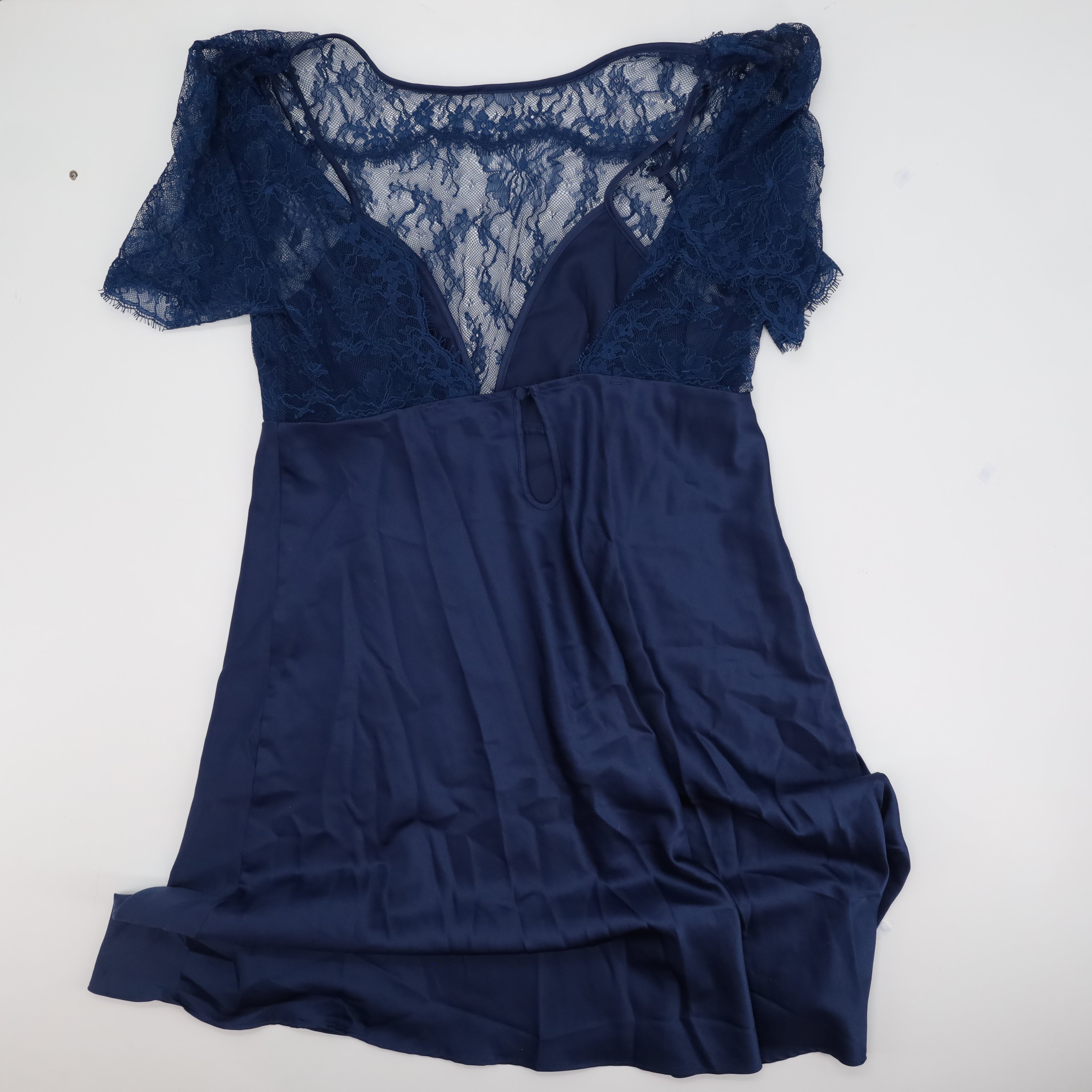 Nuisette RougeGorge Bleu