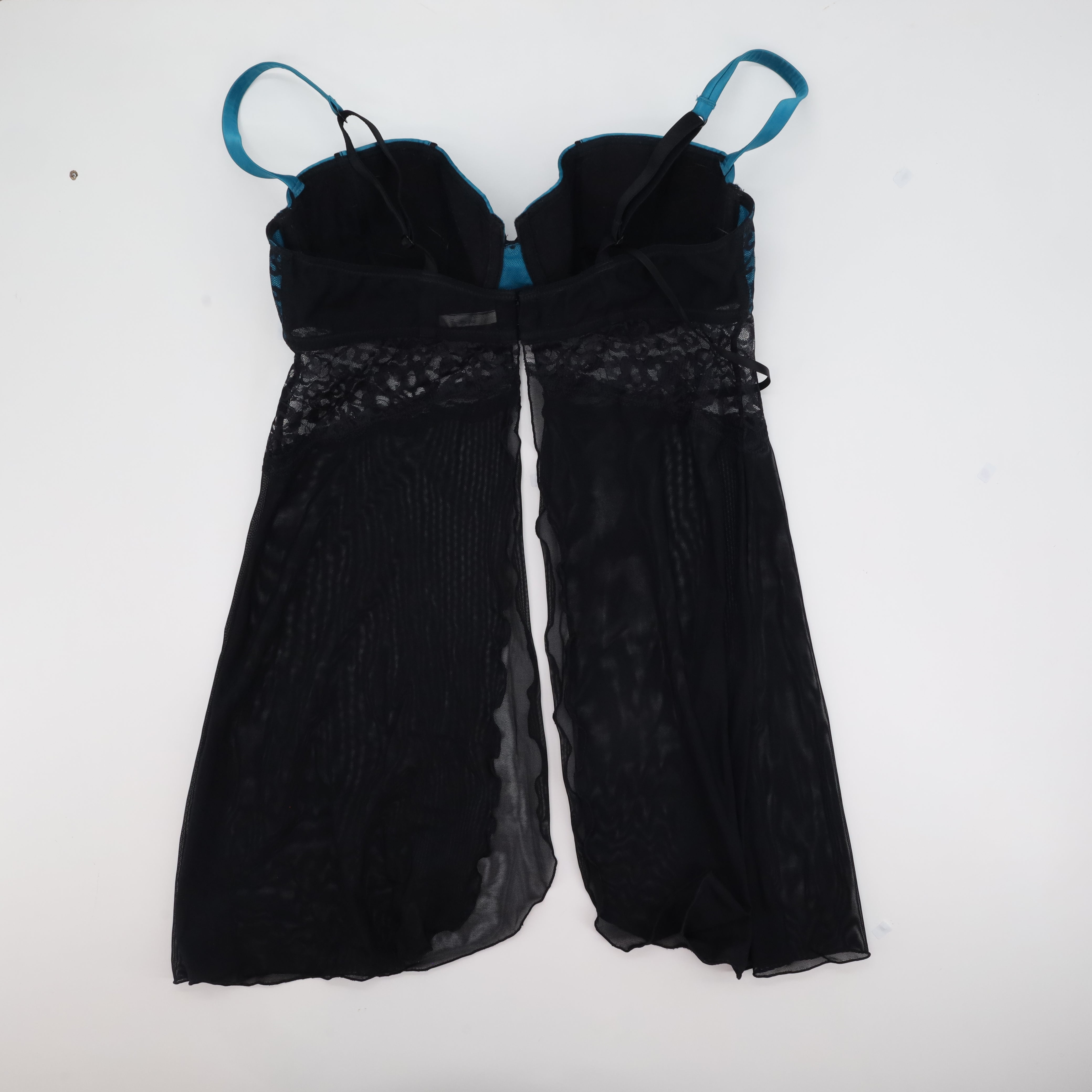 Nuisette RougeGorge Noir