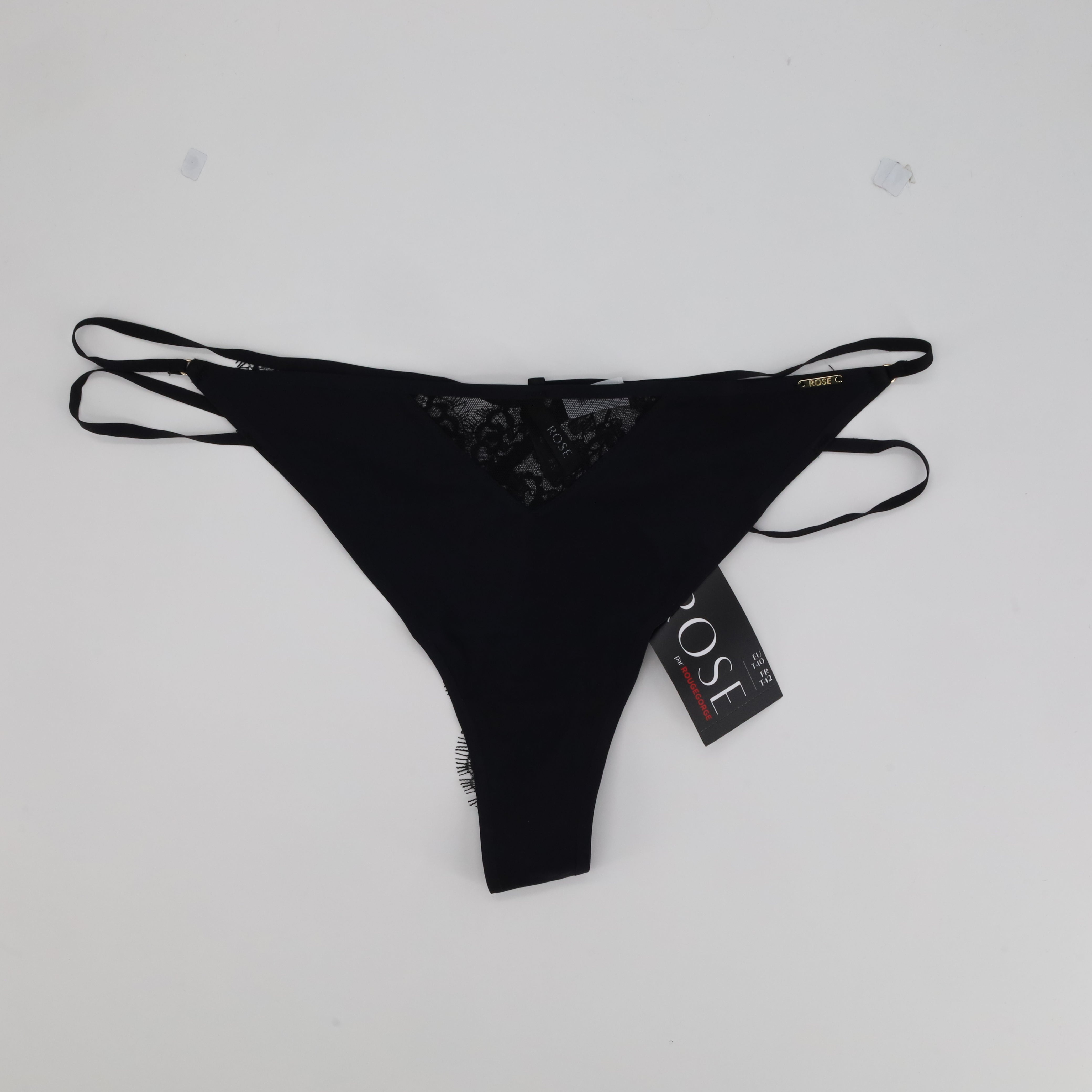 String Rose Noir