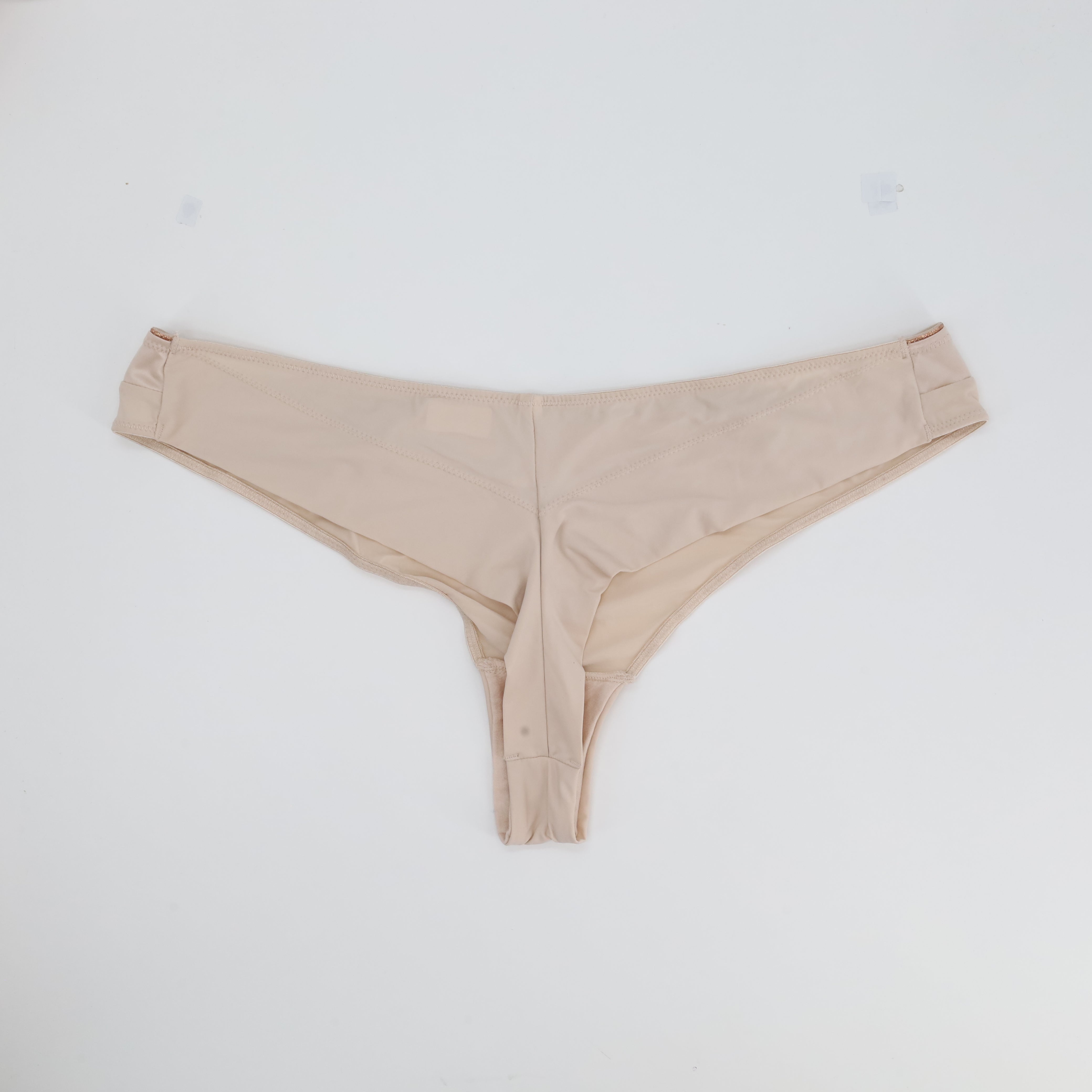 String RougeGorge Beige