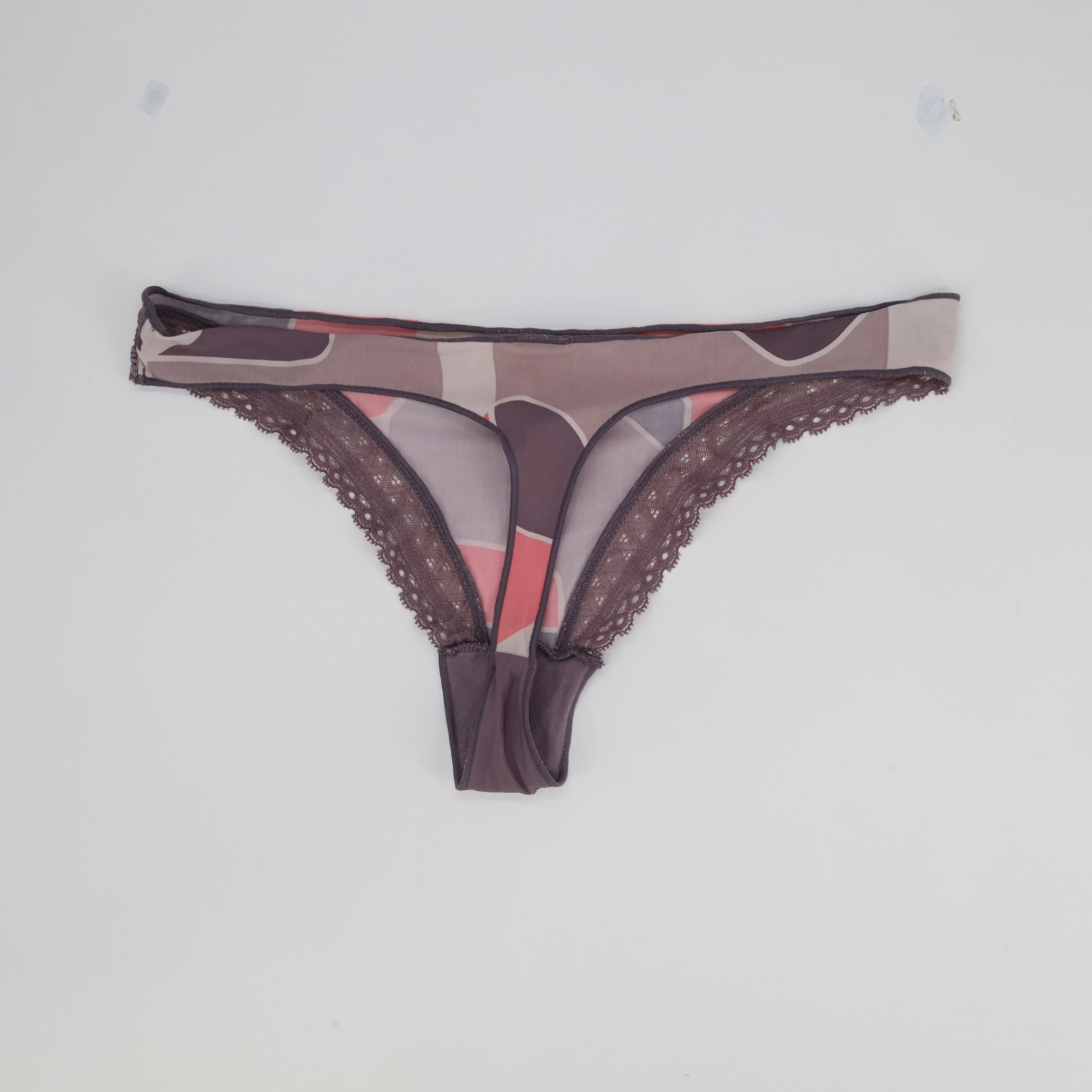 String ETAM Gris