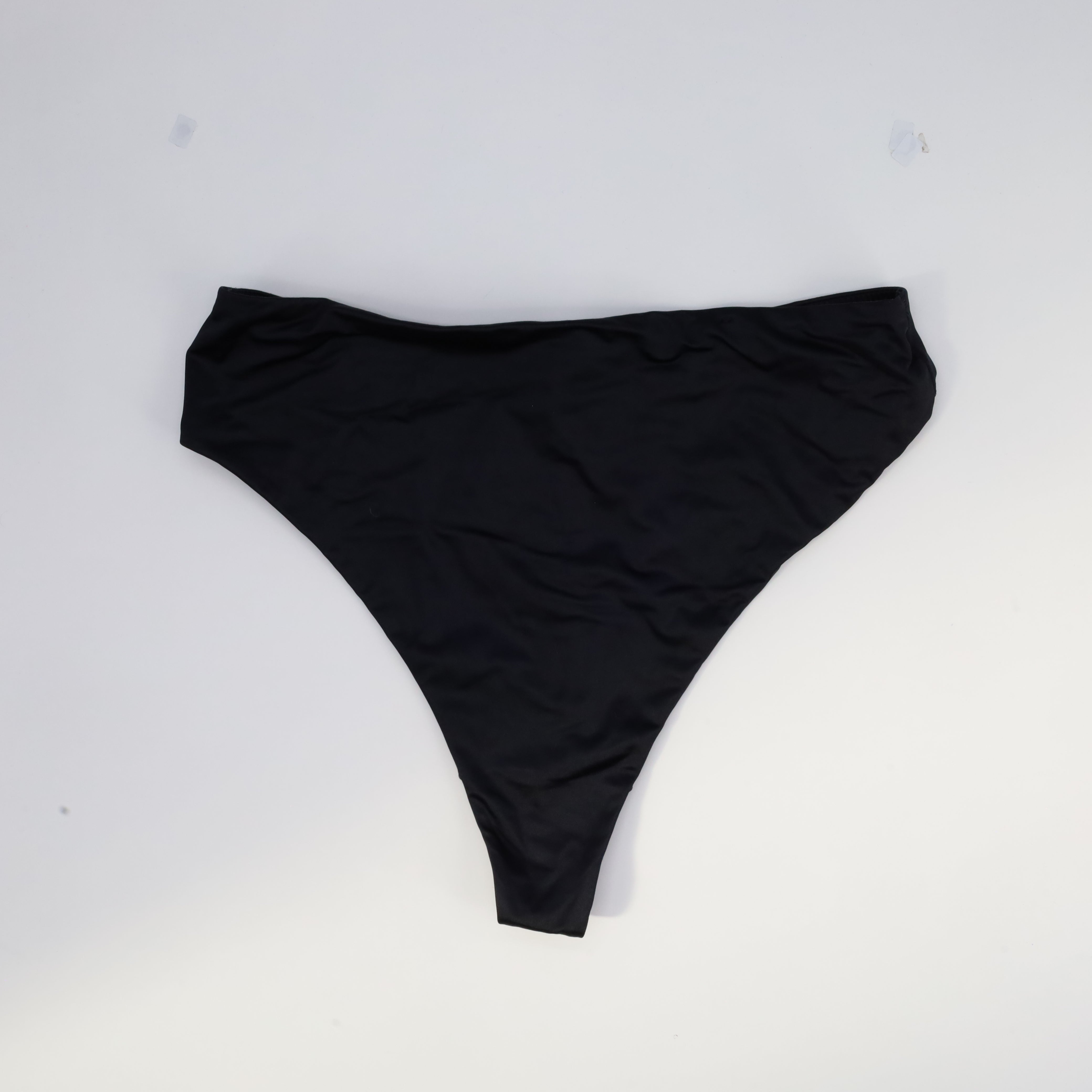 String ETAM Noir