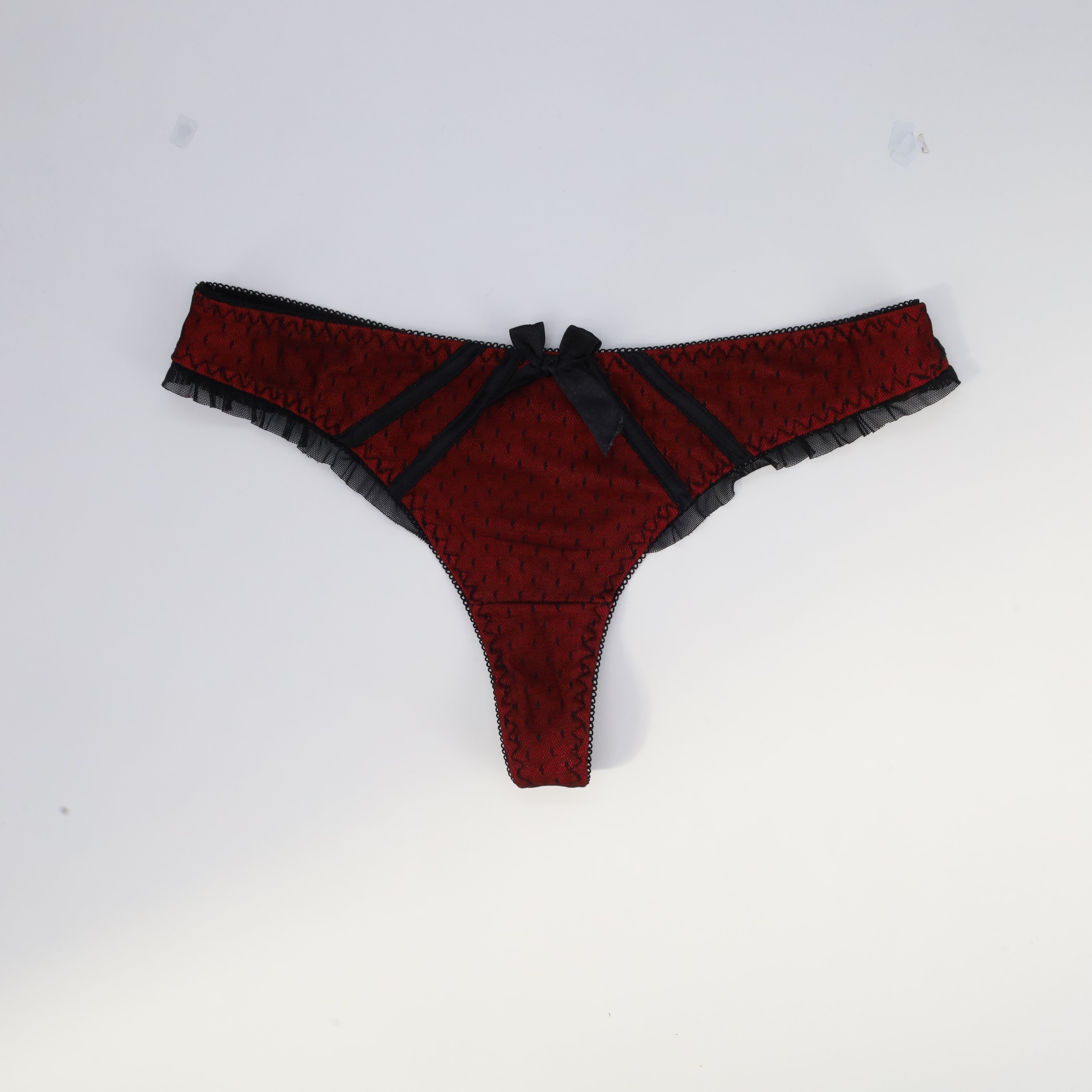 String Passionata Noir