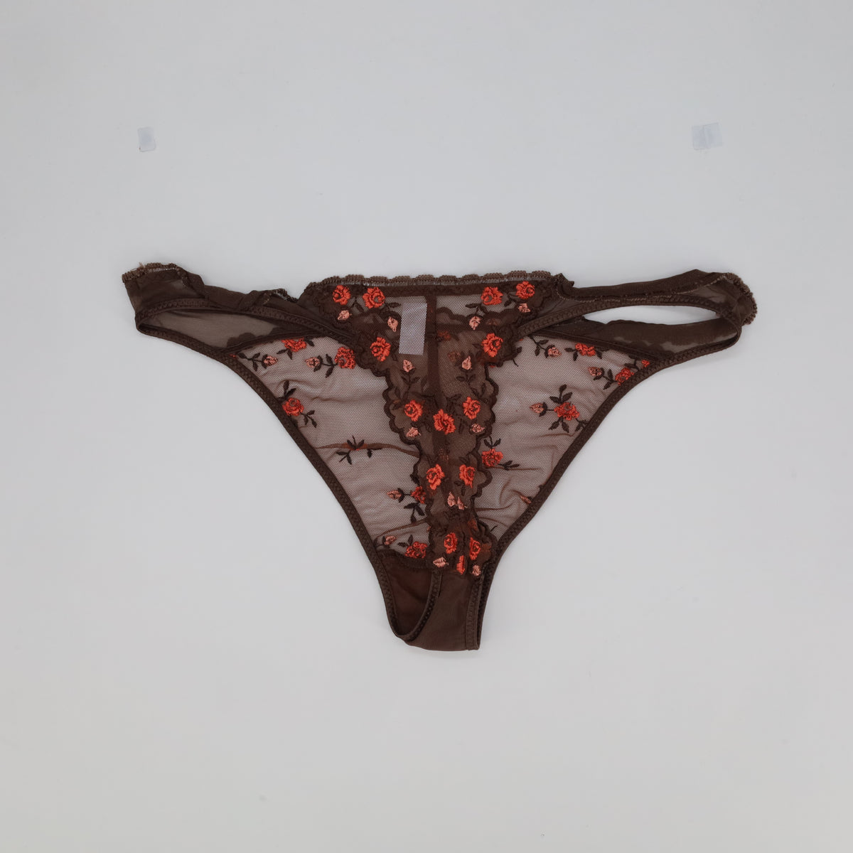 String Passionata Marron