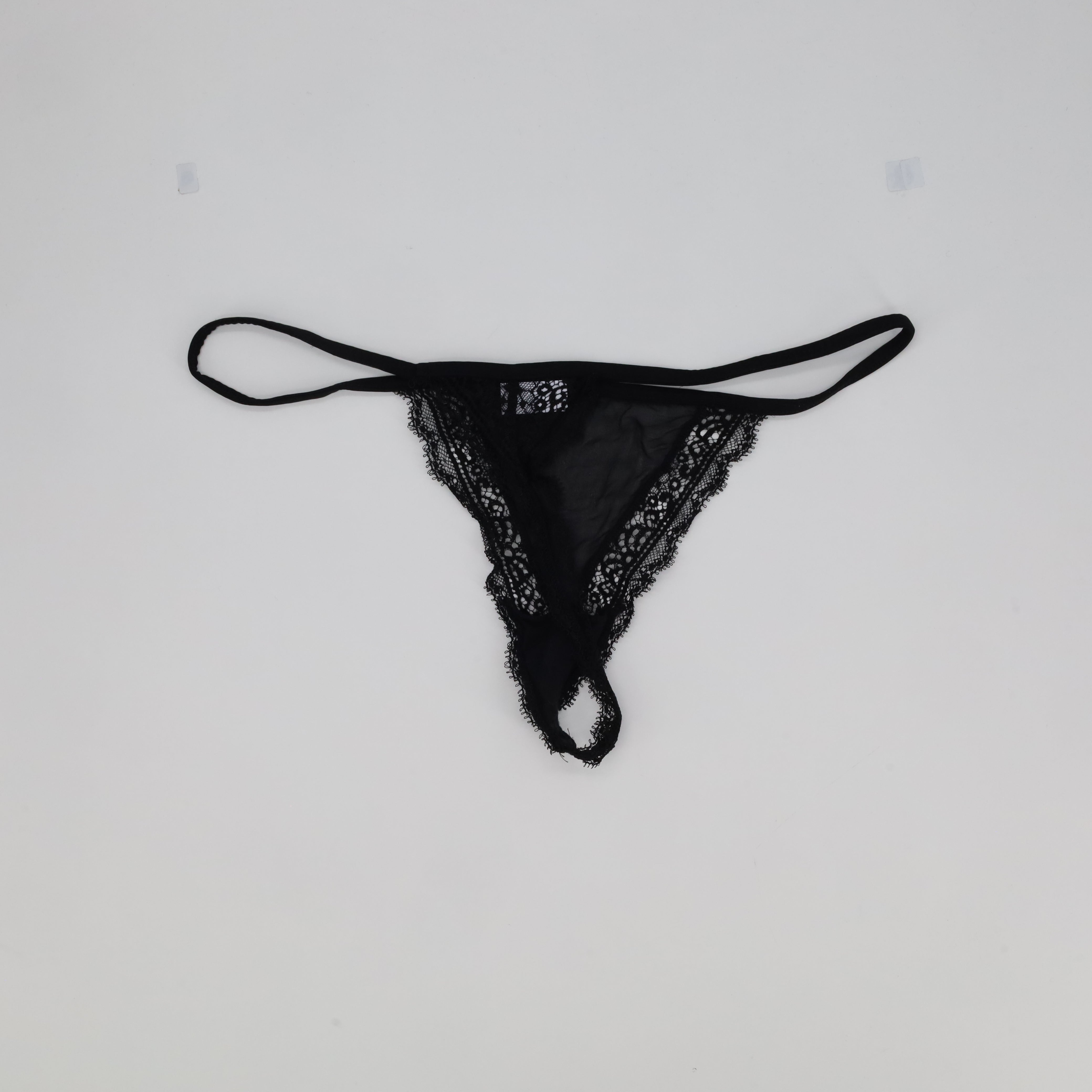 String Andres Sarda Noir