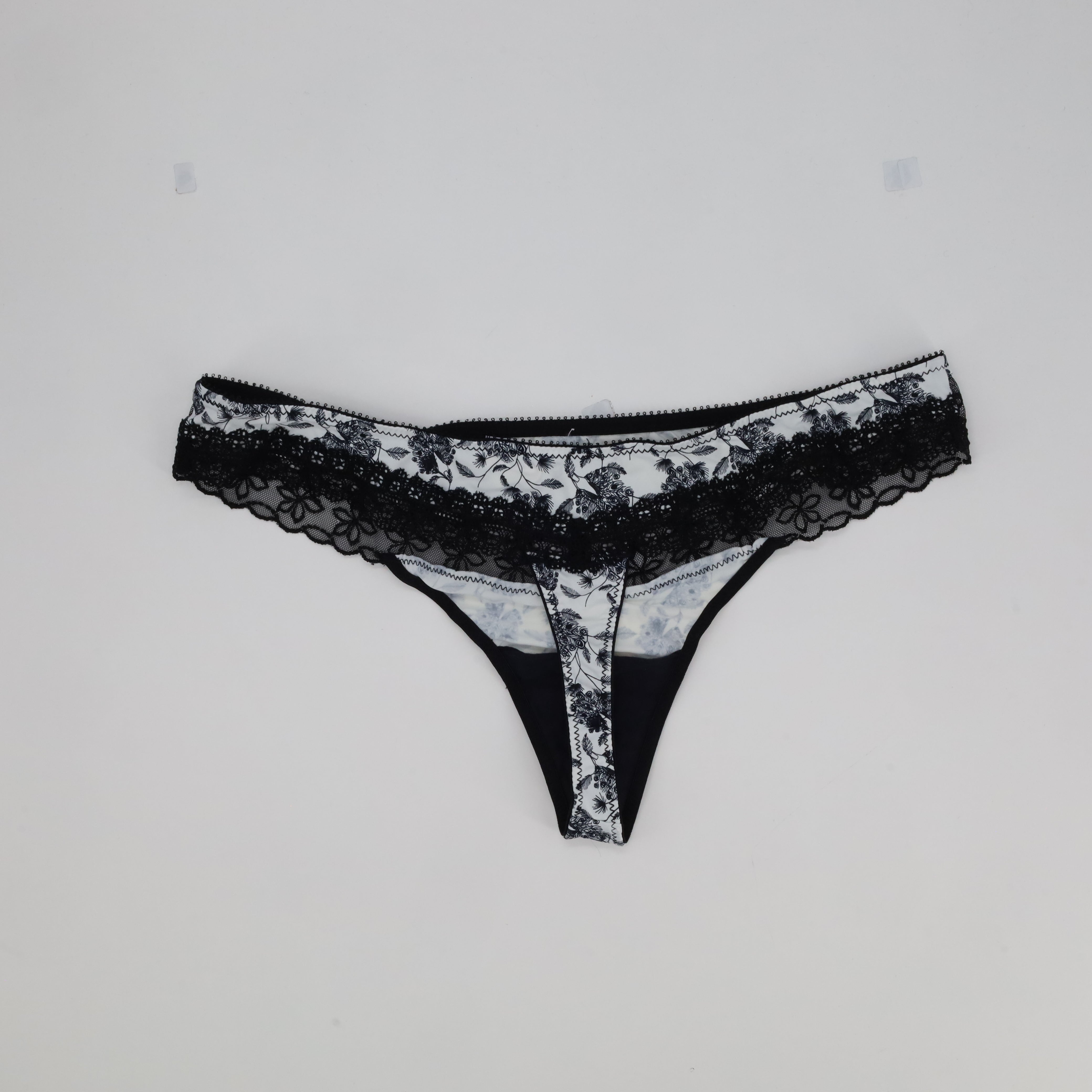 String ETAM Noir