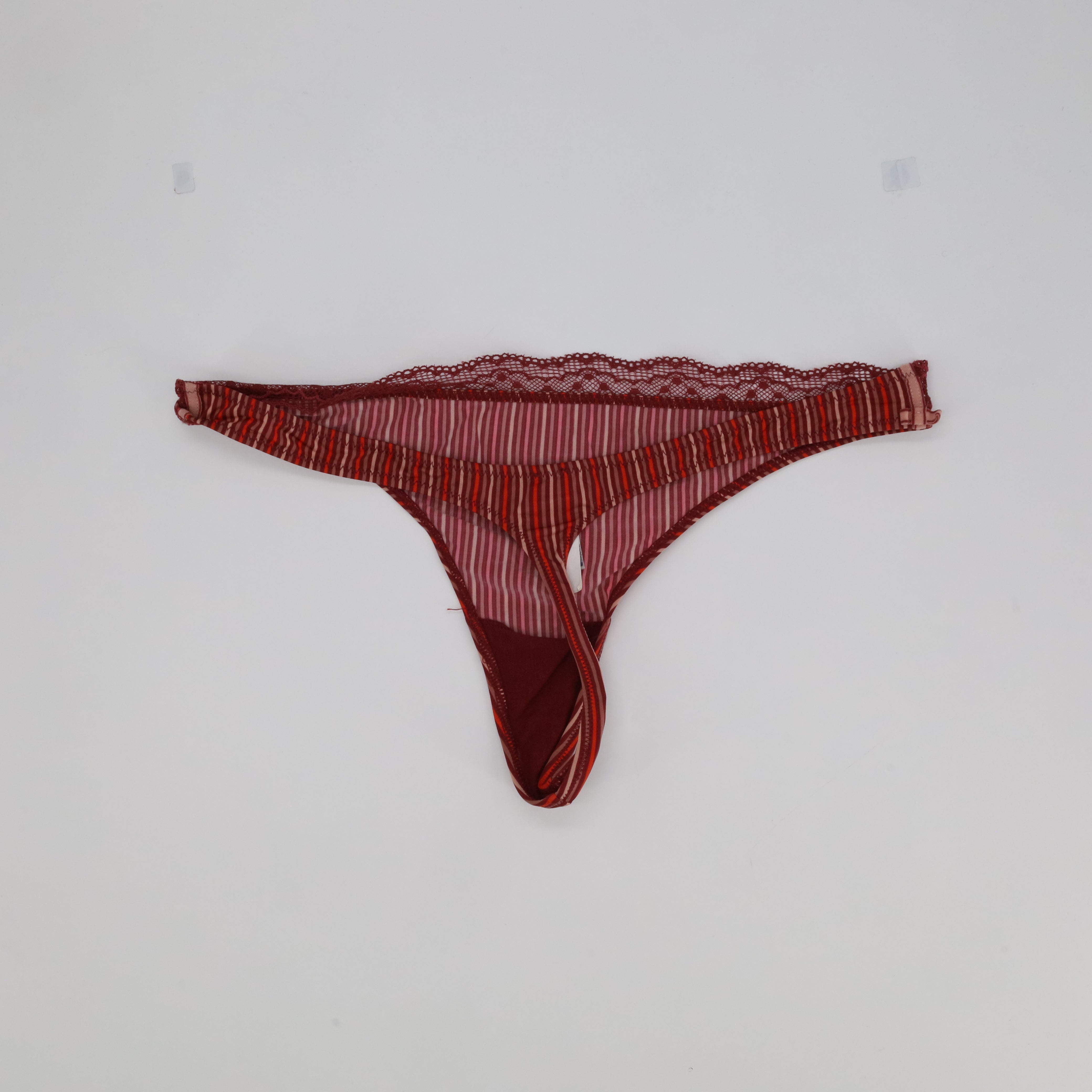 String ETAM Rouge